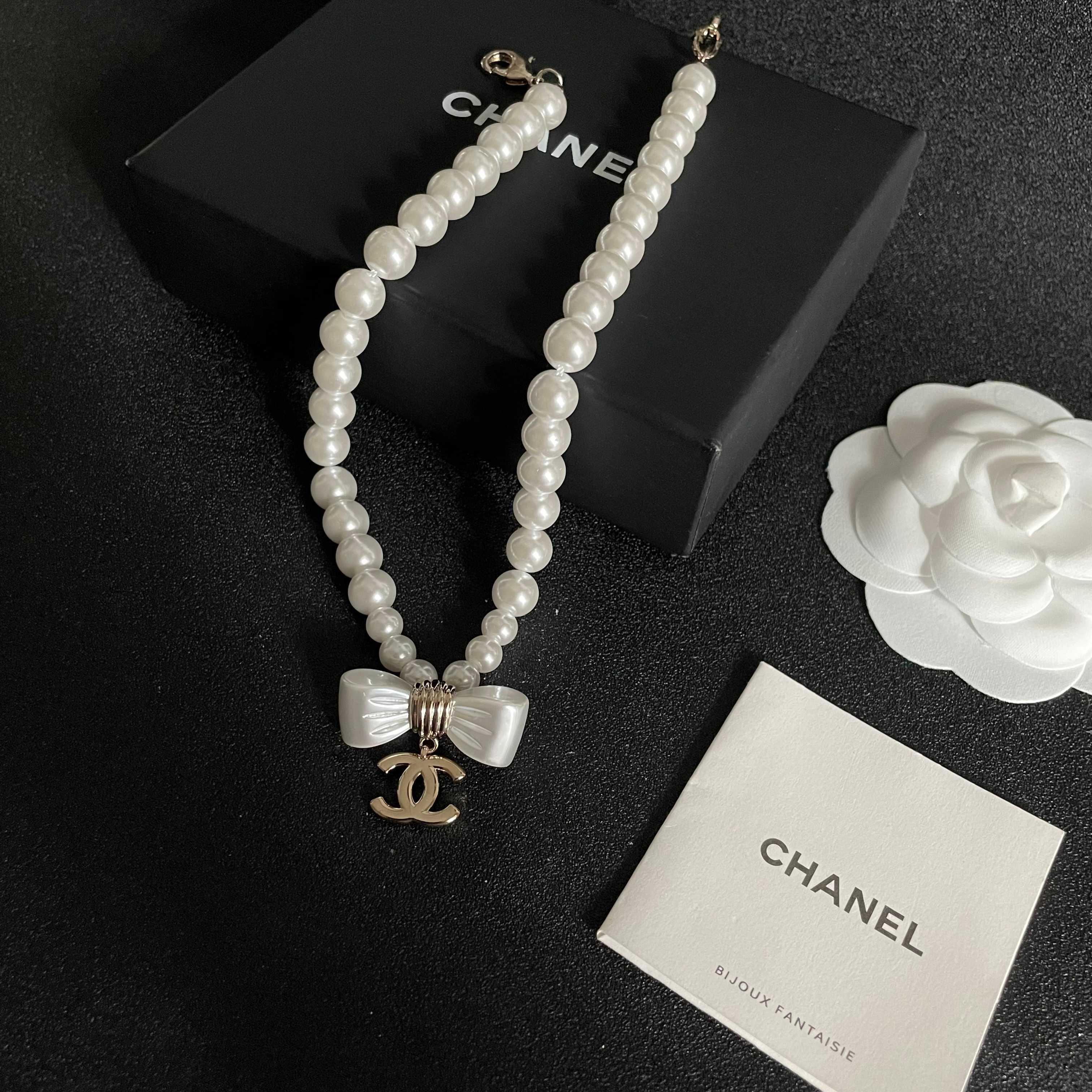  Chanel香奈儿 中古 项链👀小香家的款式真心无需多介绍😘🎶每一款都超好看，精致大方，非常显气质。