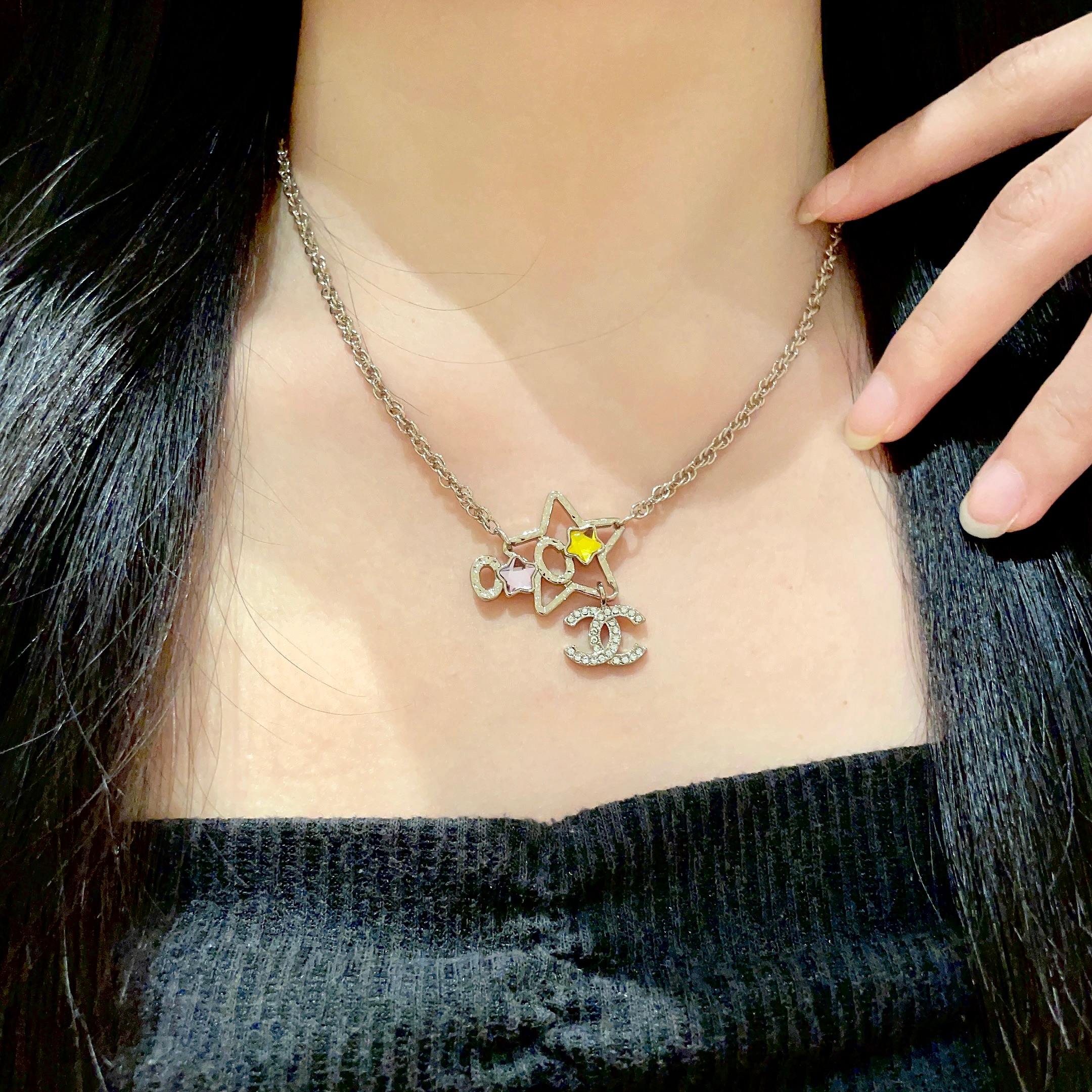  Chanel香奈儿 中古 项链👀小香家的款式真心无需多介绍😘🎶每一款都超好看，精致大方，非常显气质。