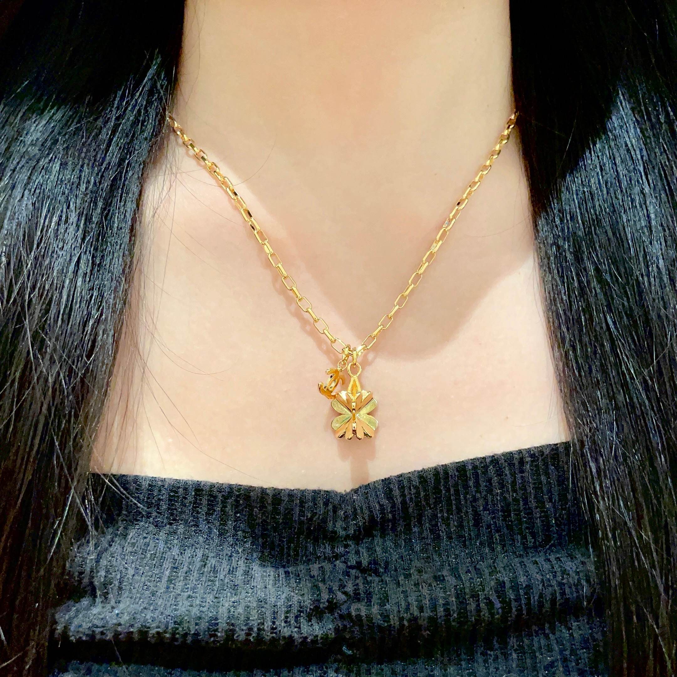  Chanel香奈儿 中古 项链👀小香家的款式真心无需多介绍😘🎶每一款都超好看，精致大方，非常显气质。