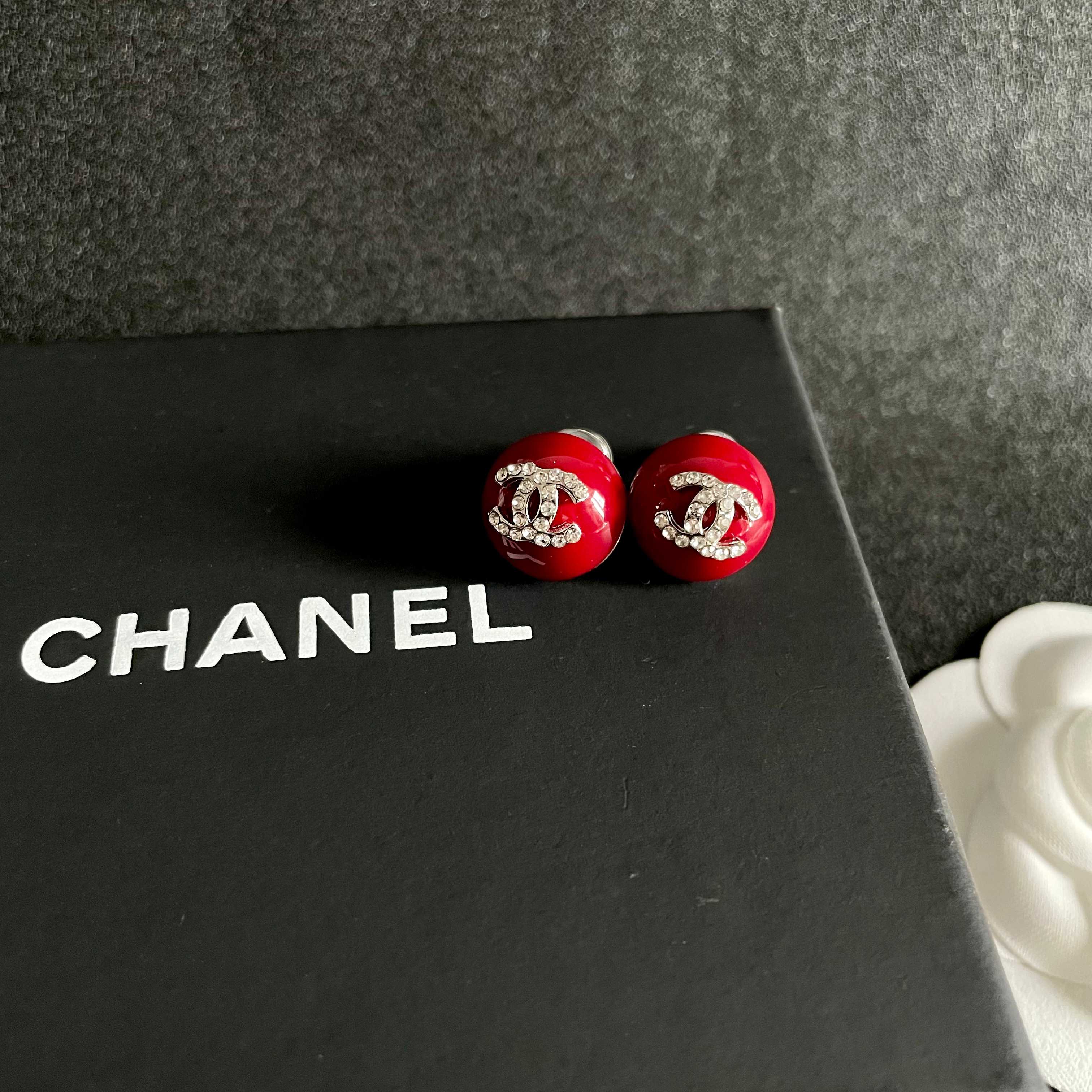  Chanel香奈儿 中古 双C耳钉👀原版复刻logo 小香家的款式真心无需多介绍😘🎶每一款都超好看，精