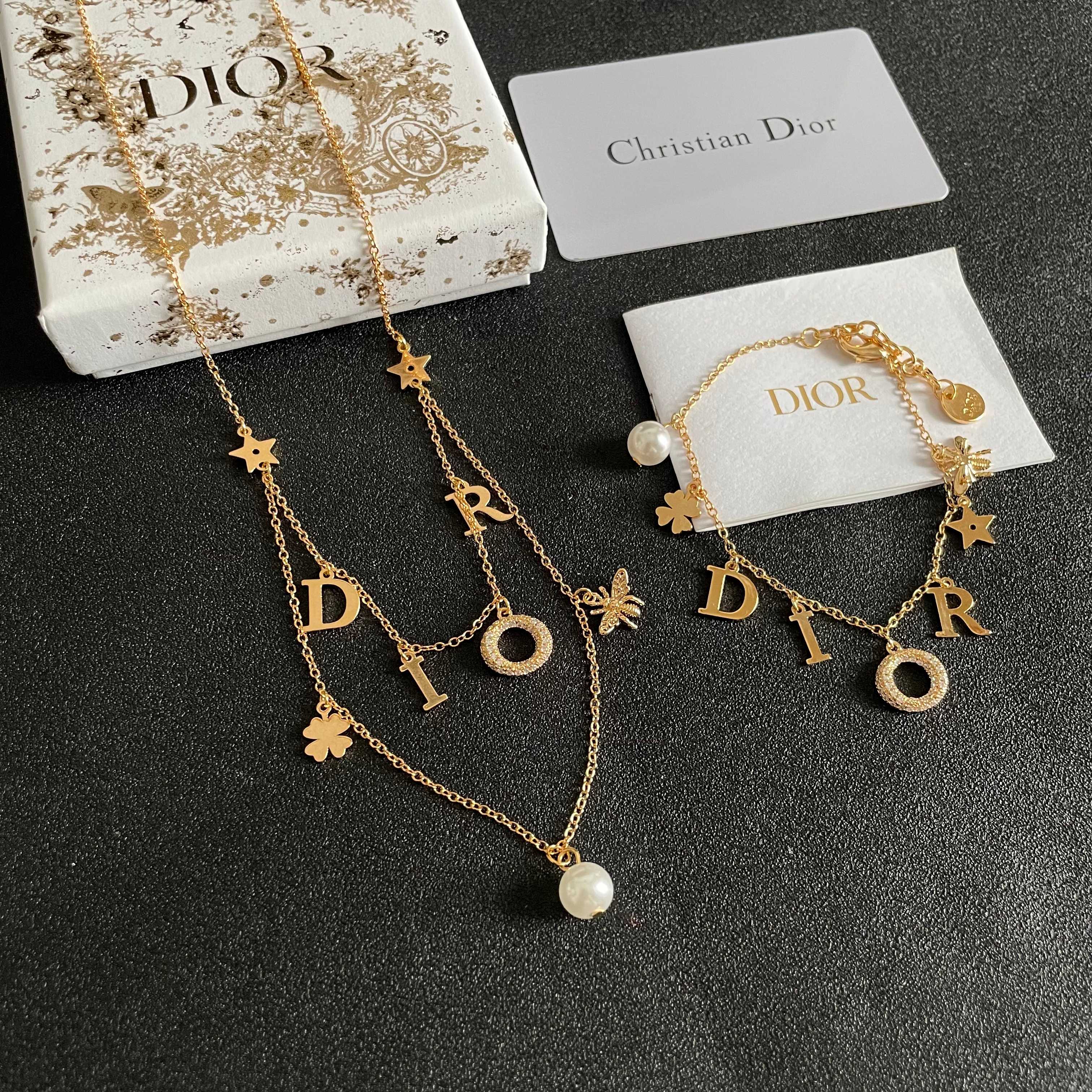 👑Dior 迪奥  中古 项链 专柜一致上新 精选原版一致 黄铜材质 甜美气质高雅.