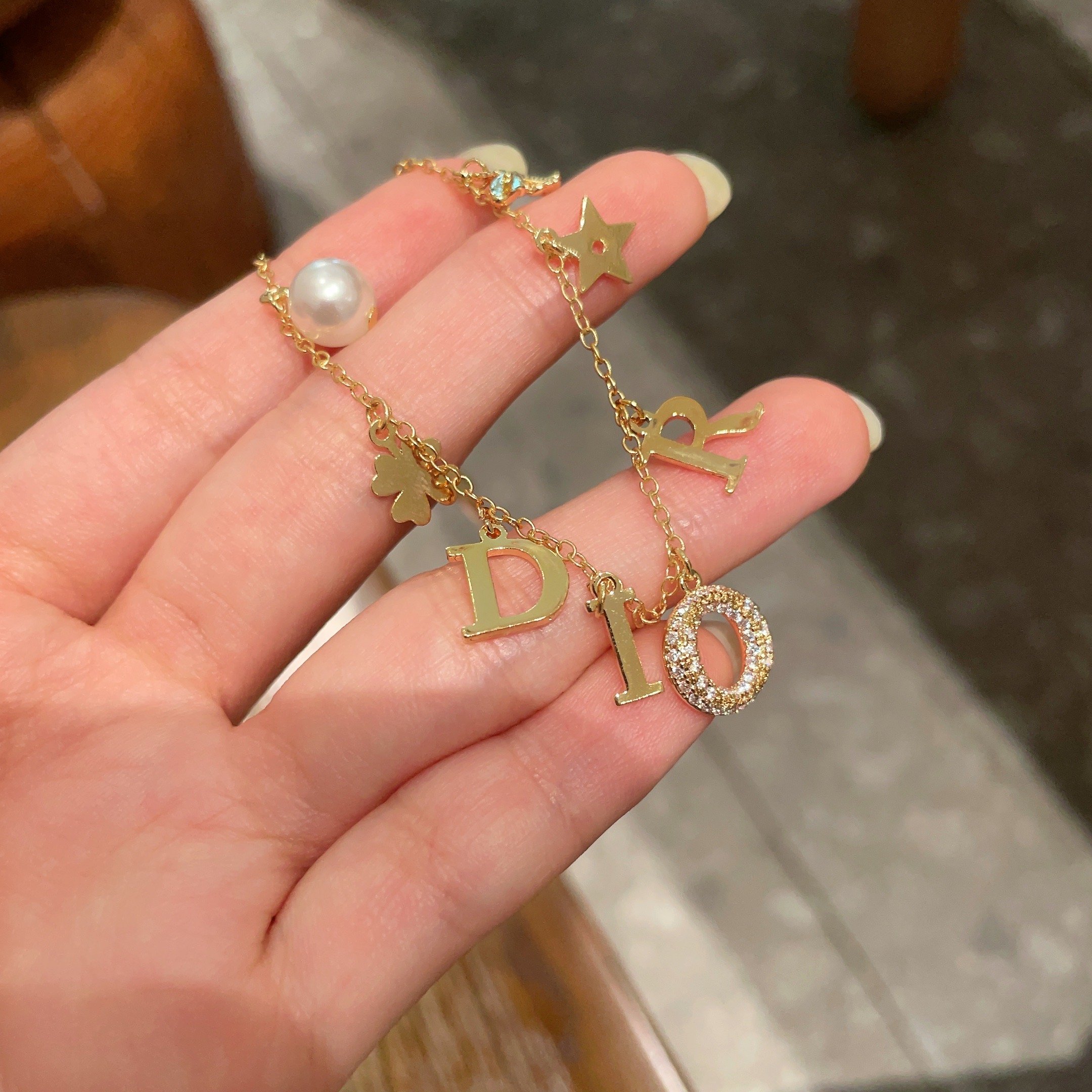 👑Dior 迪奥  手链 精选原版一致 黄铜材质 甜美气质高雅。