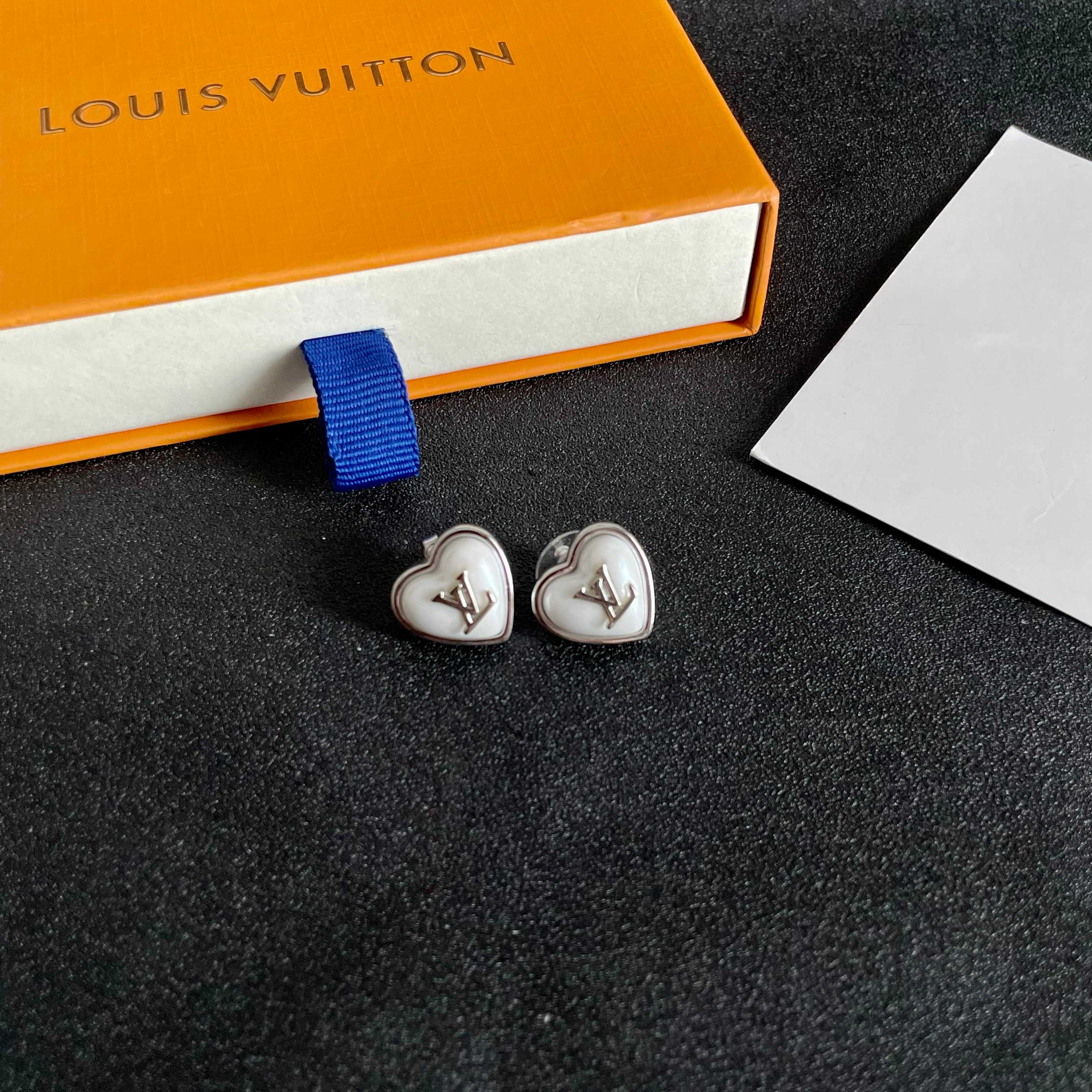 👑Lv 路易威登 2025年早春新品耳钉 经典老花耳环 超精工cnc工艺技术 上身美美哒 特别适合夏日搭