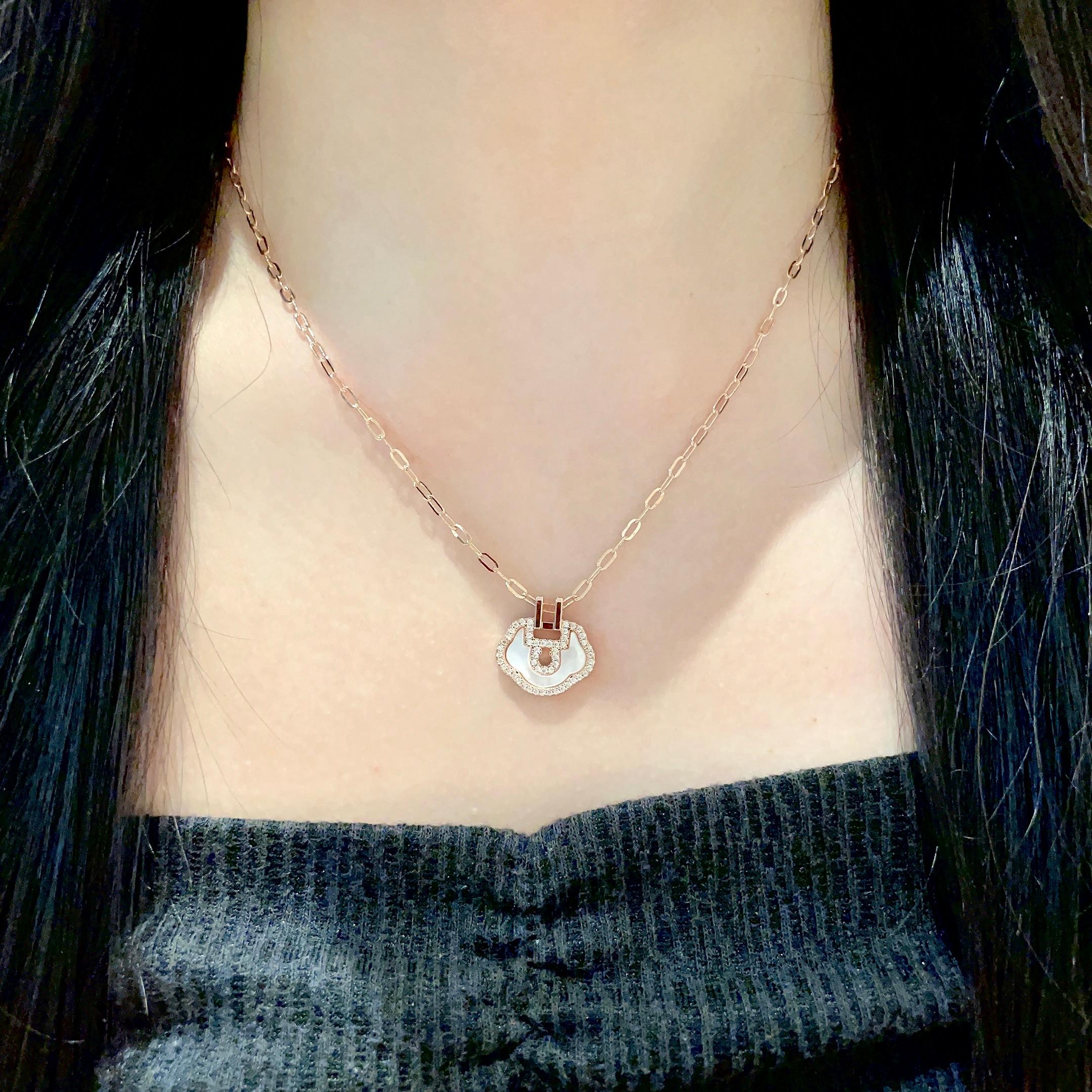  麒麟mini如意项链✨时尚与传统相结合的一款💓不会满大街撞款的小精品，非常夺目，精巧别致，很吸睛！手工