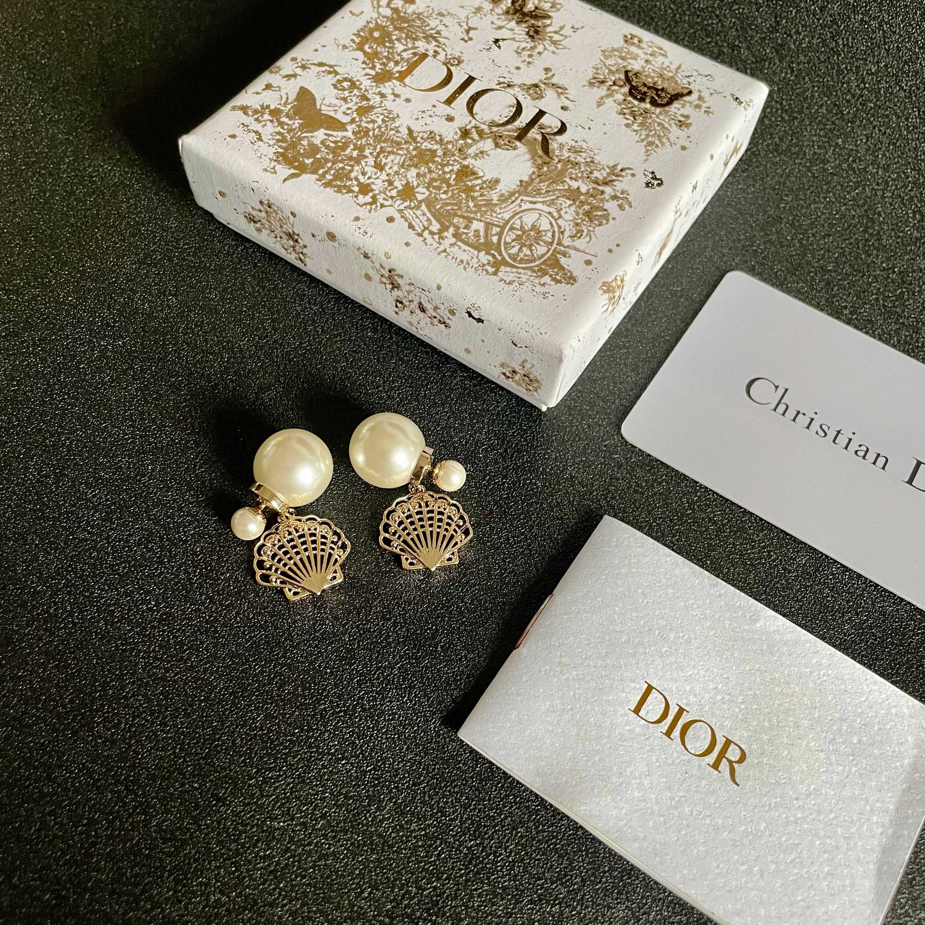 👑Dior 迪奥 中古 耳环 专柜一致上新 精选原版一致 黄铜材质 甜美气质高