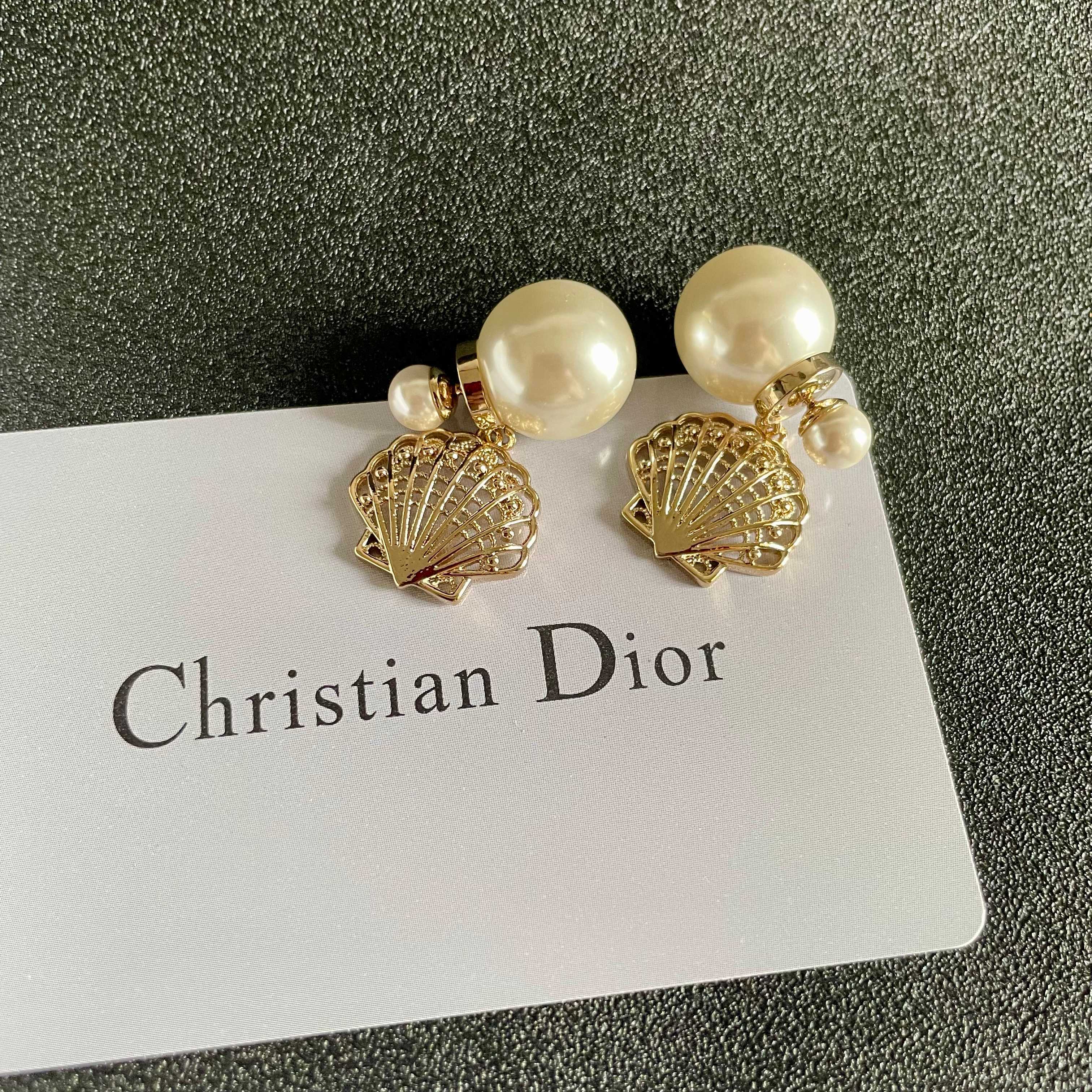 👑Dior 迪奥 中古 耳环 专柜一致上新 精选原版一致 黄铜材质 甜美气质高