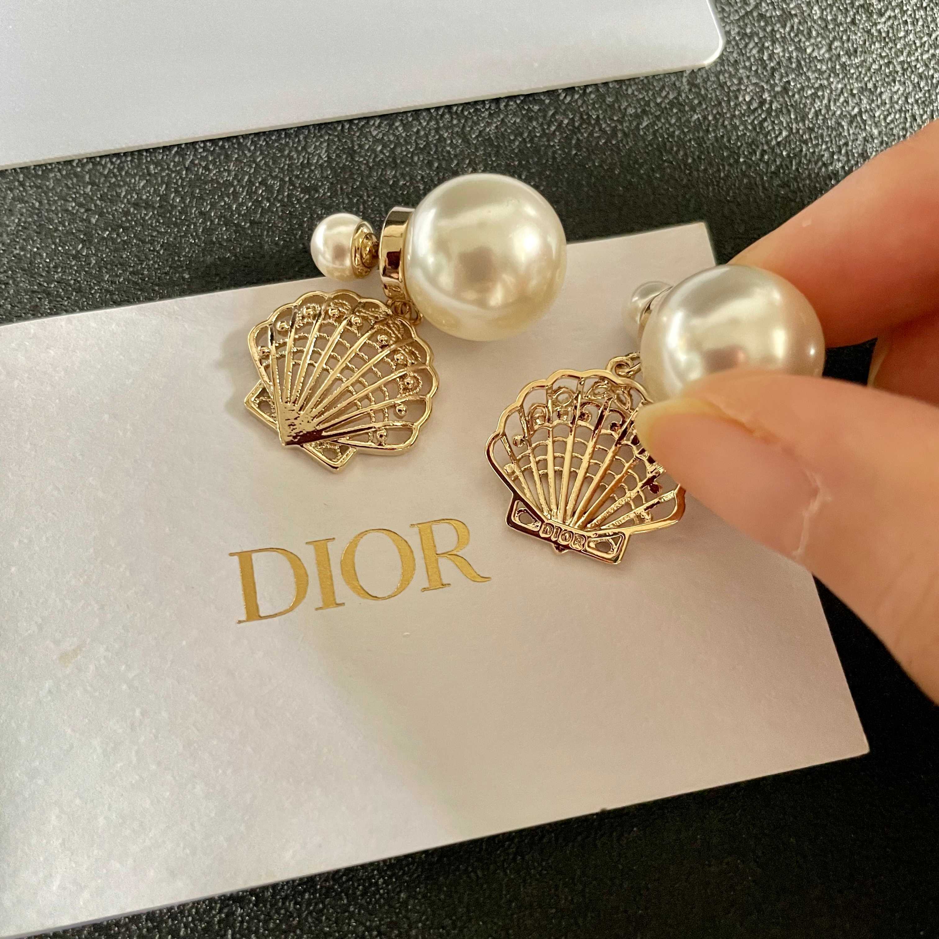 👑Dior 迪奥 中古 耳环 专柜一致上新 精选原版一致 黄铜材质 甜美气质高