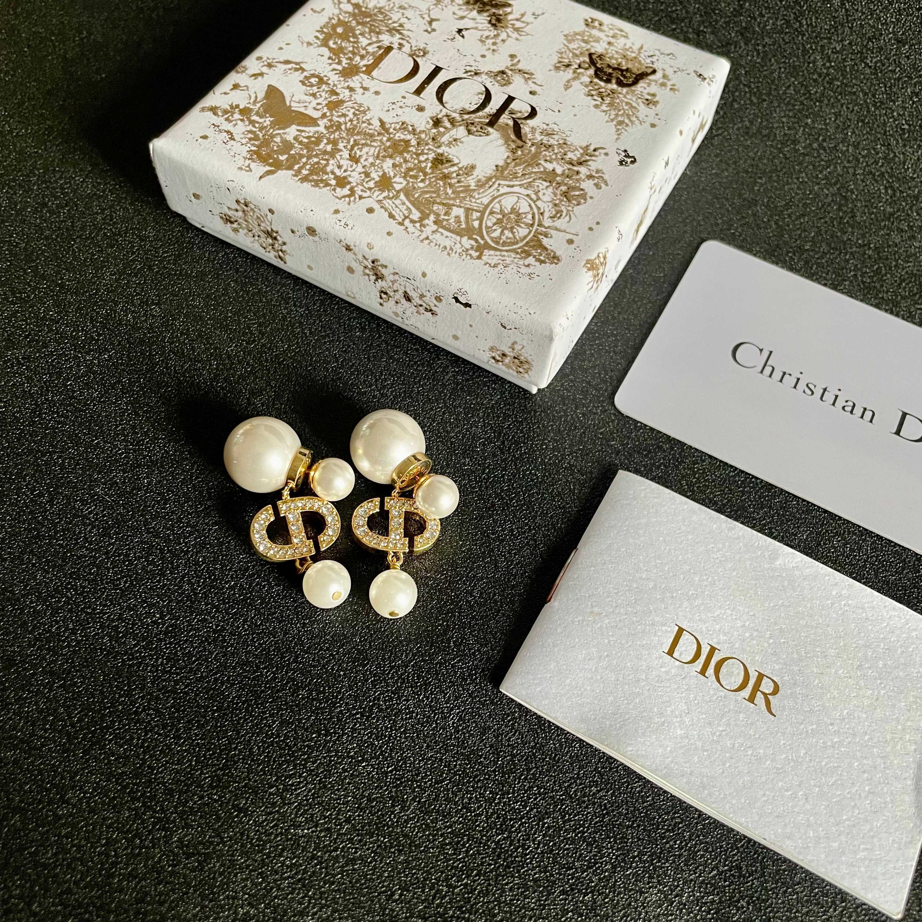 👑Dior 迪奥 中古 耳环 专柜一致上新 精选原版一致 黄铜材质 甜美气质高