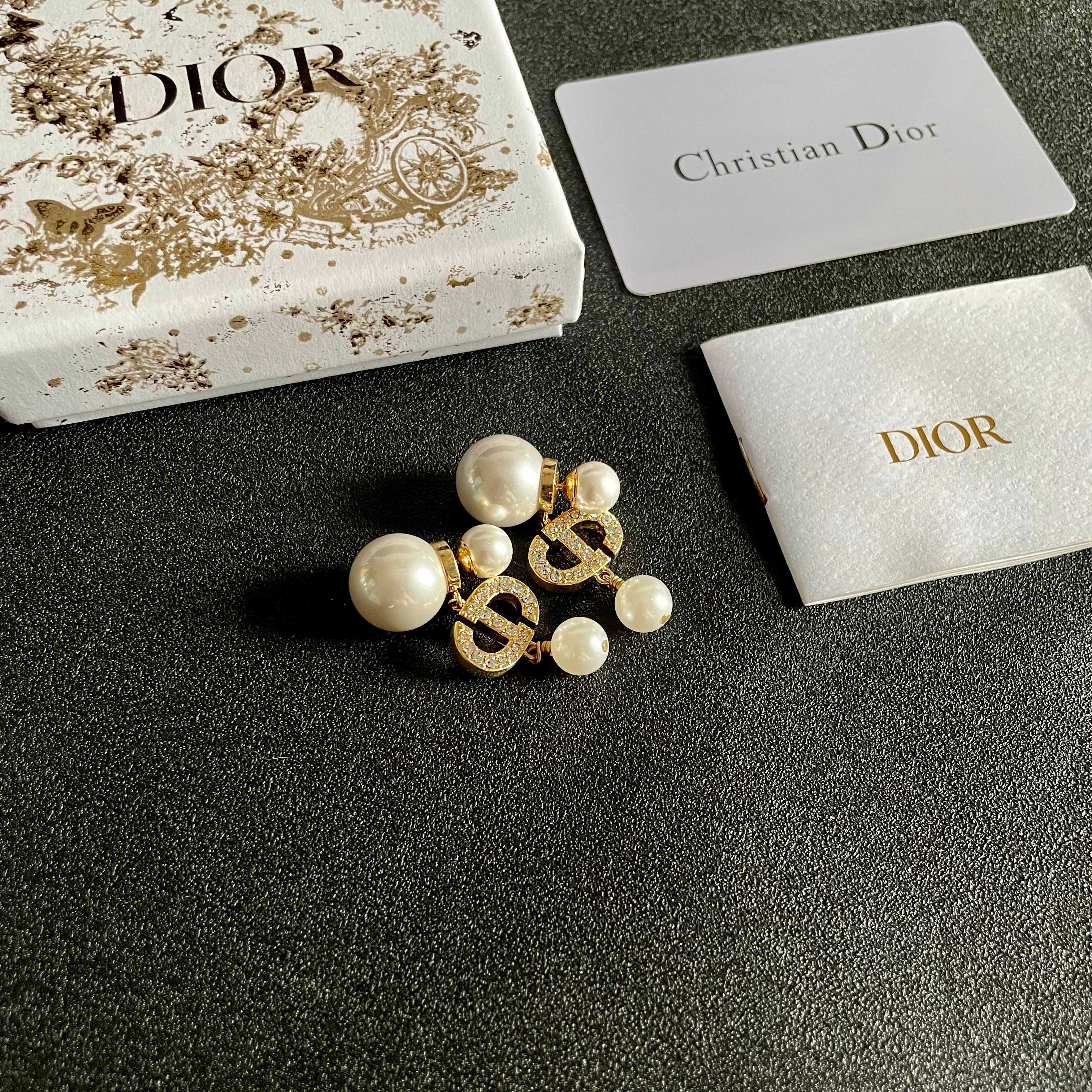 👑Dior 迪奥 中古 耳环 专柜一致上新 精选原版一致 黄铜材质 甜美气质高