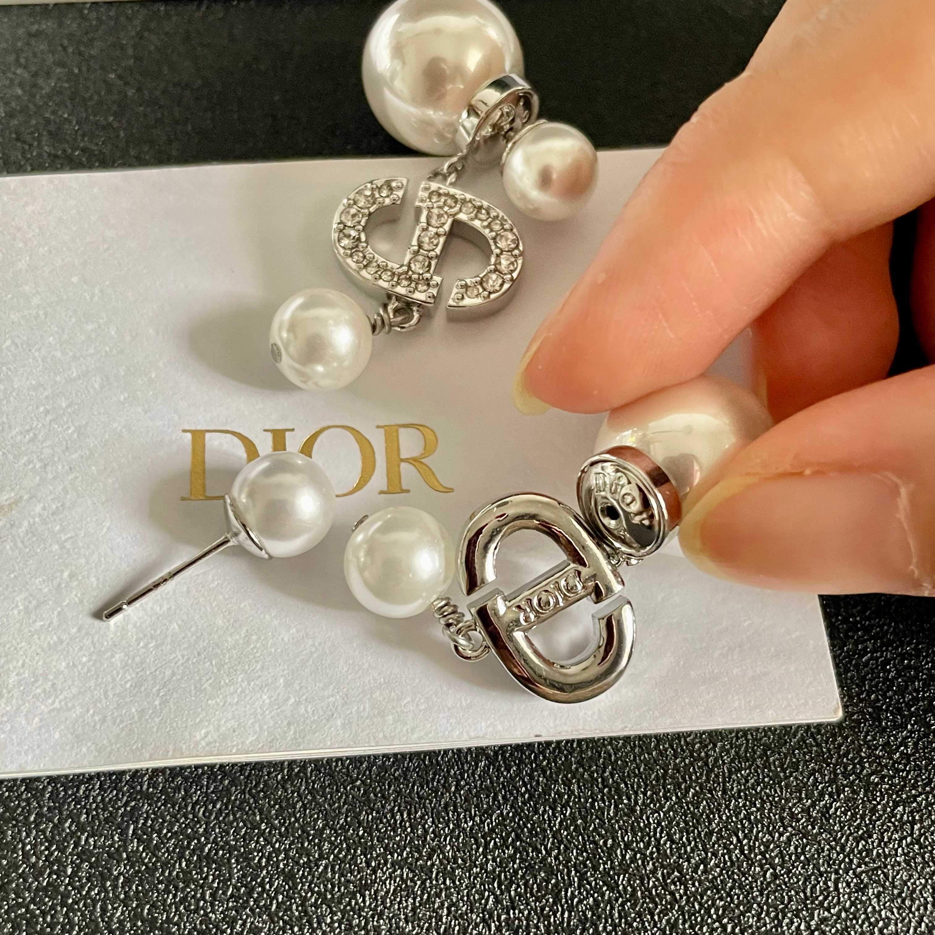 👑Dior 迪奥 中古 耳环 专柜一致上新 精选原版一致 黄铜材质 甜美气质高