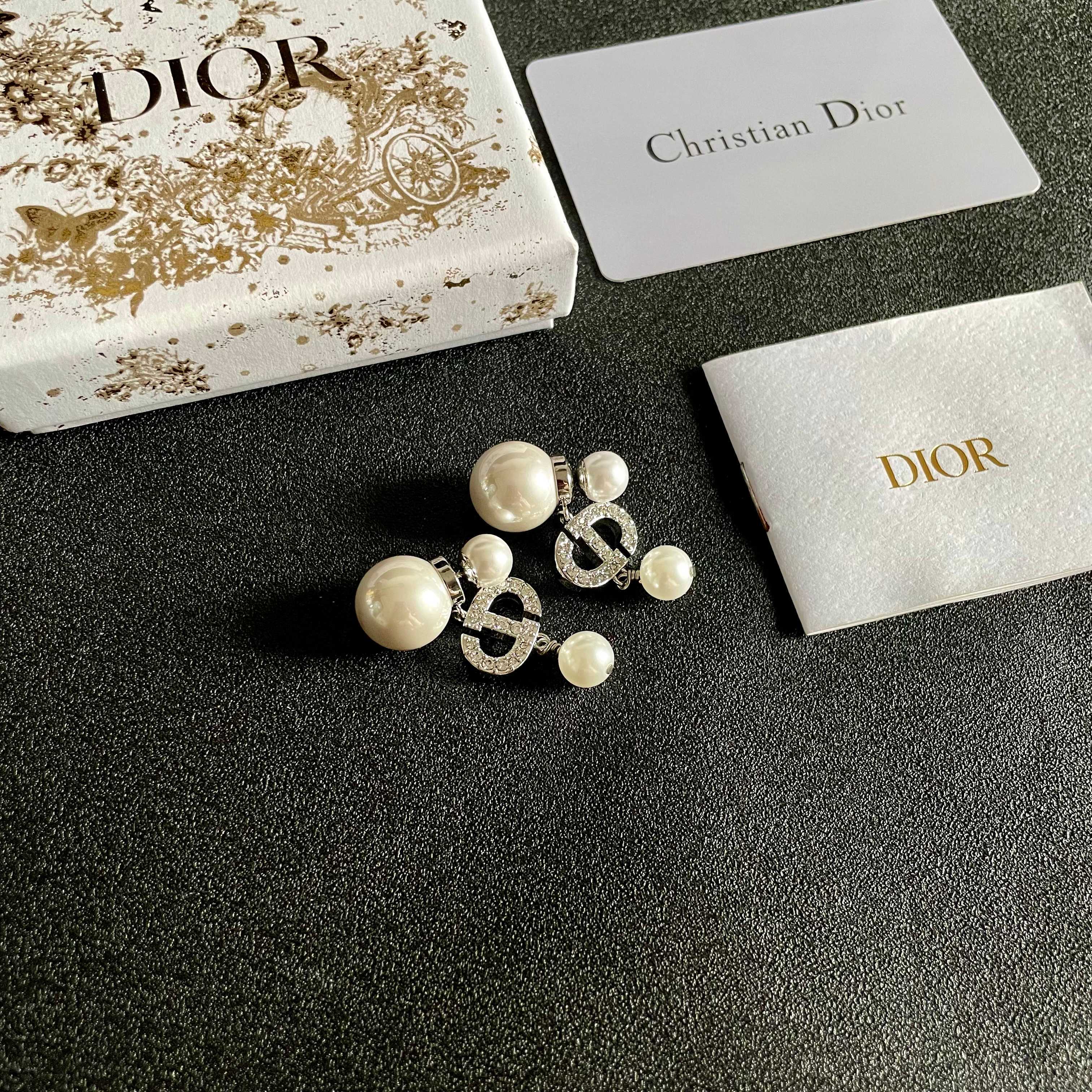 👑Dior 迪奥 中古 耳环 专柜一致上新 精选原版一致 黄铜材质 甜美气质高
