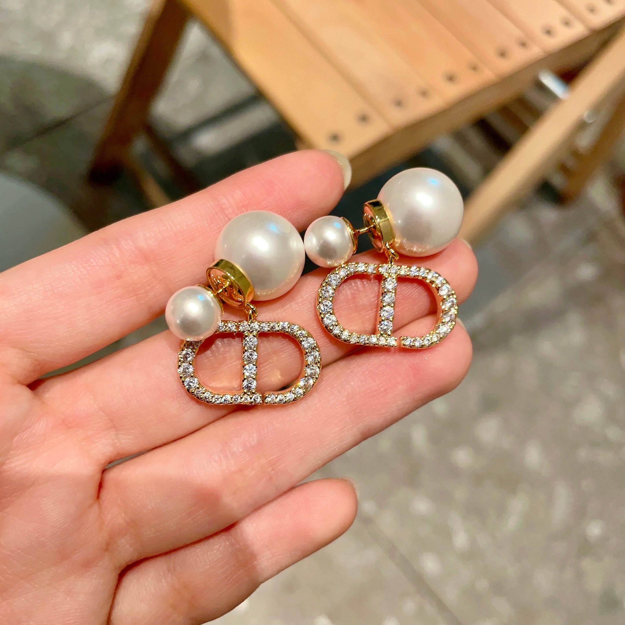 👑Dior 迪奥 中古 耳环 专柜一致上新 精选原版一致 黄铜材质 甜美气质高