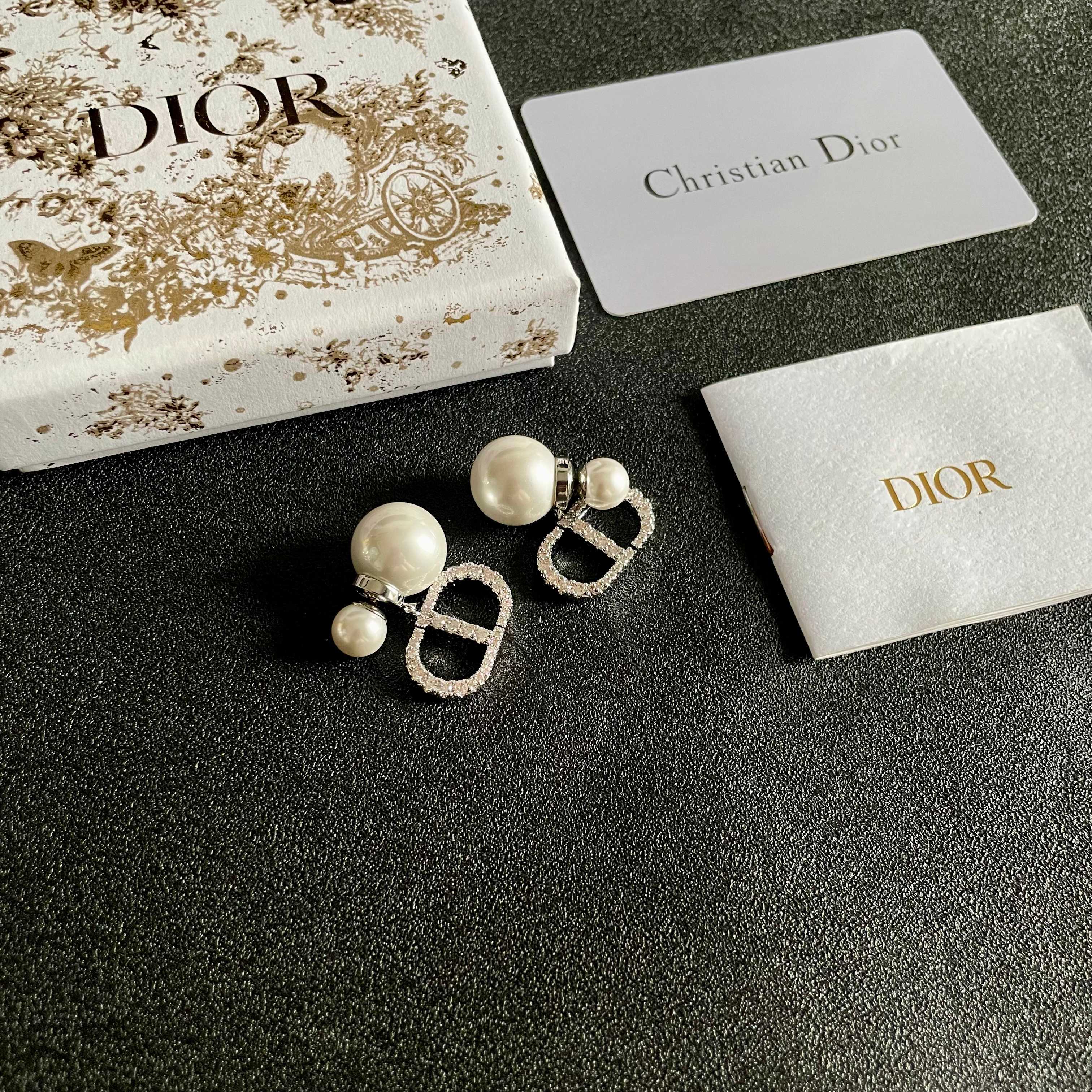 👑Dior 迪奥 中古 耳环 专柜一致上新 精选原版一致 黄铜材质 甜美气质高