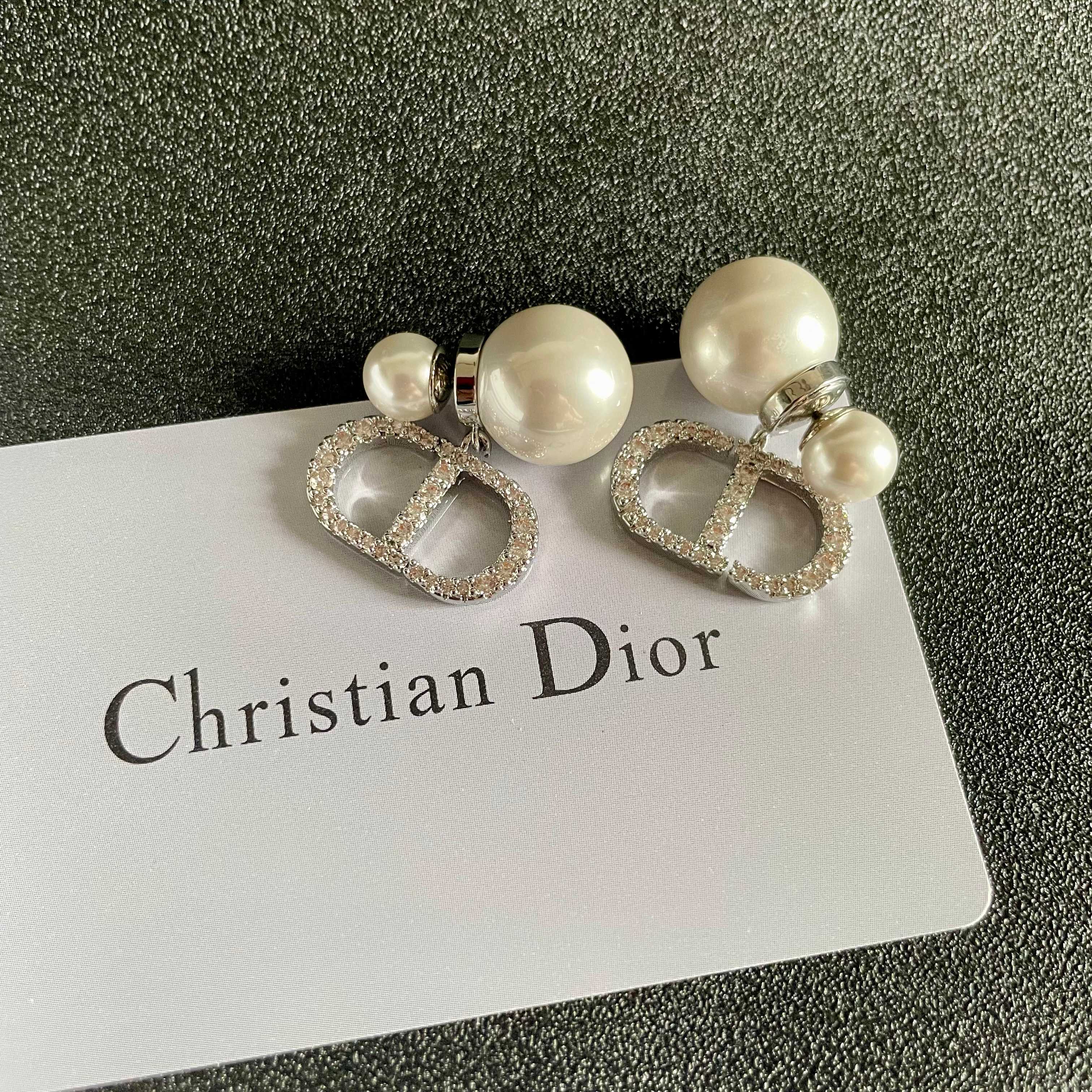 👑Dior 迪奥 中古 耳环 专柜一致上新 精选原版一致 黄铜材质 甜美气质高