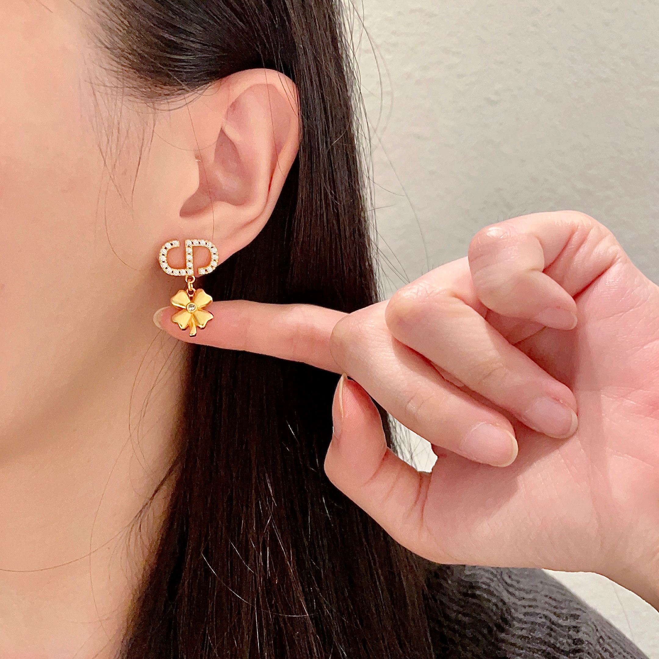 👑Dior 迪奥 中古 耳环 专柜一致上新 精选原版一致 黄铜材质 甜美气质高