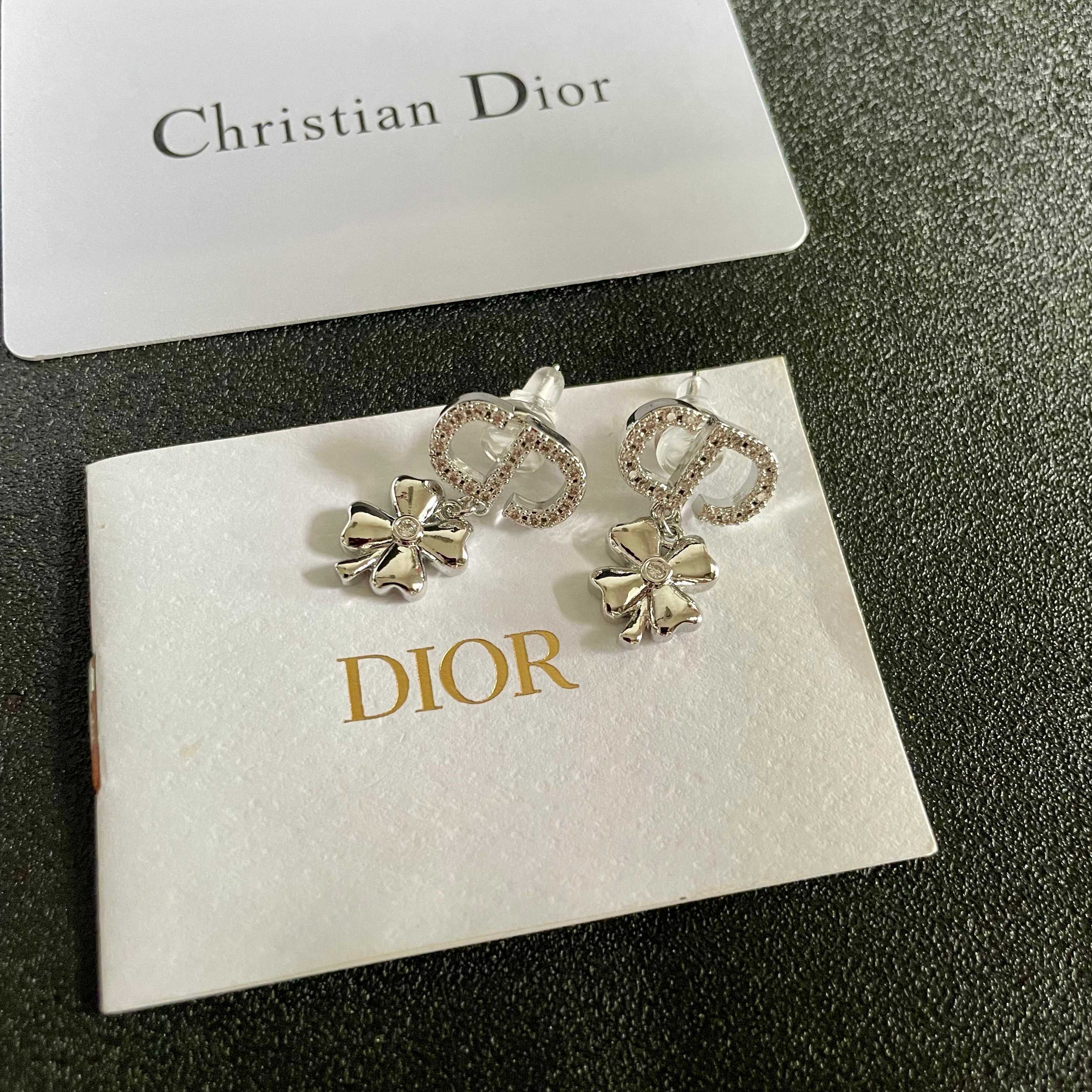 👑Dior 迪奥 中古 耳环 专柜一致上新 精选原版一致 黄铜材质 甜美气质高