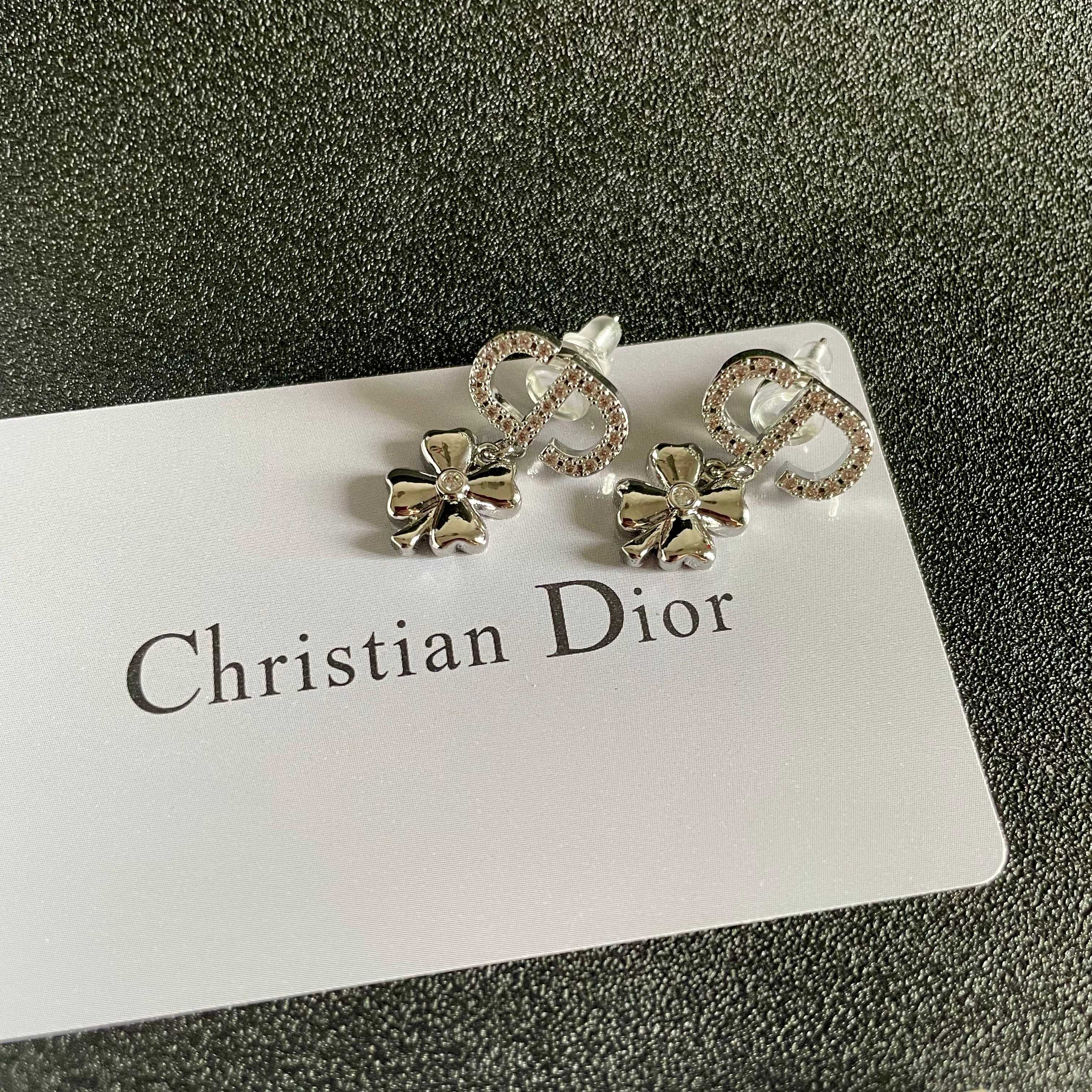 👑Dior 迪奥 中古 耳环 专柜一致上新 精选原版一致 黄铜材质 甜美气质高