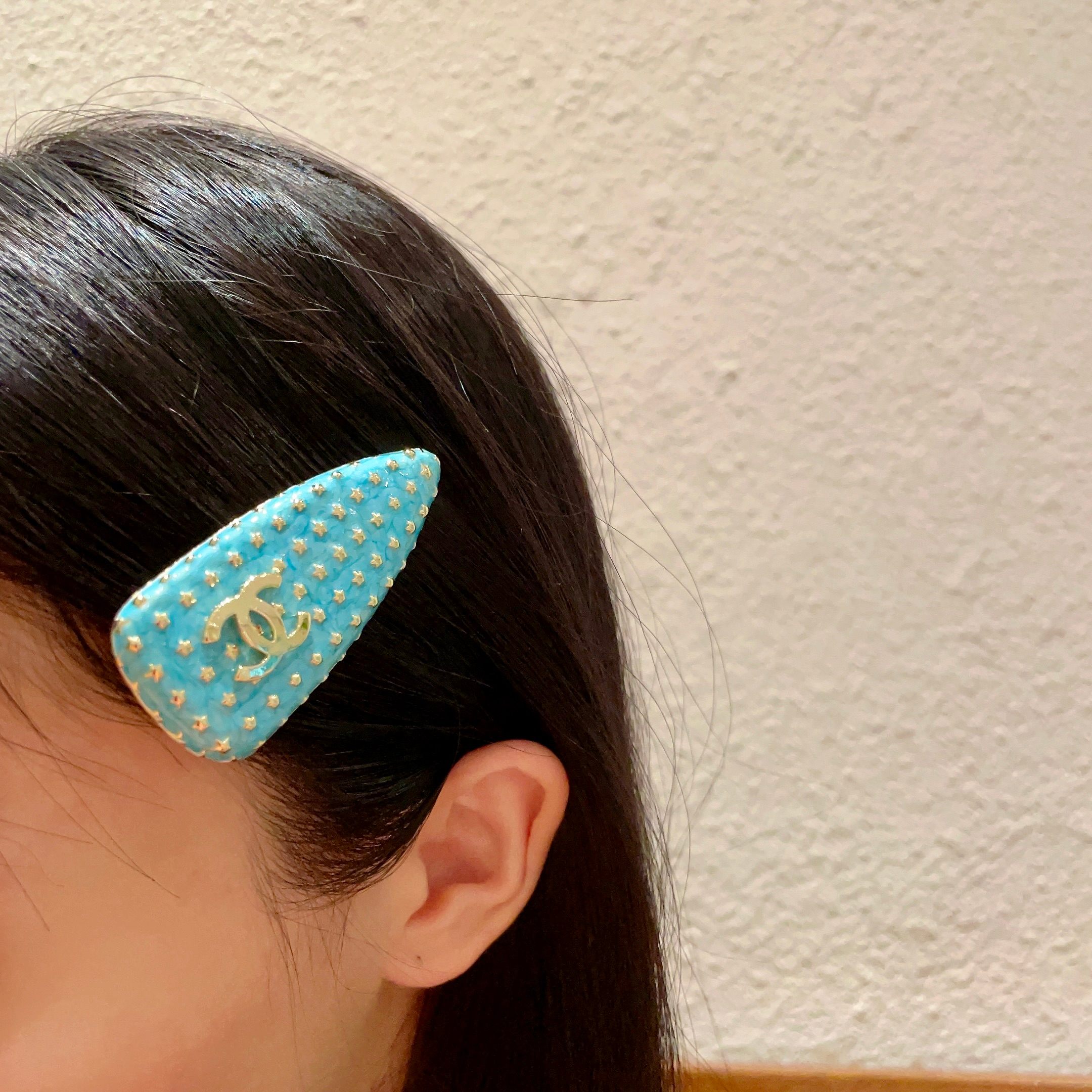 Chanel香奈儿】小香经典发夹热销款火爆上新❣同步专柜‼正品开模‼款式简单大方💋小巧别致💖超级适合夏天