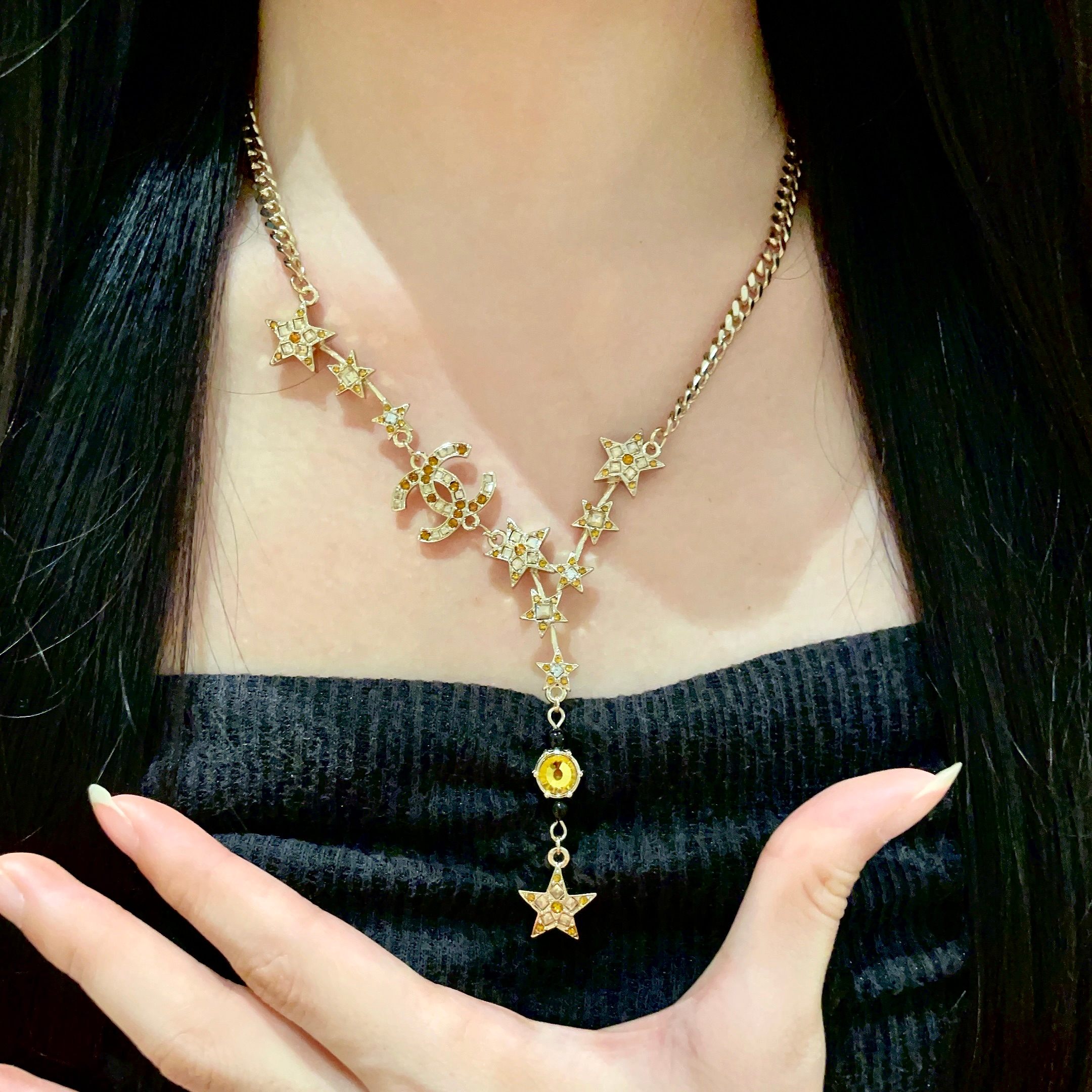  Chanel香奈儿 中古 项链👀小香家的款式真心无需多介绍😘🎶每一款都超好看，精致大方，非常显气质