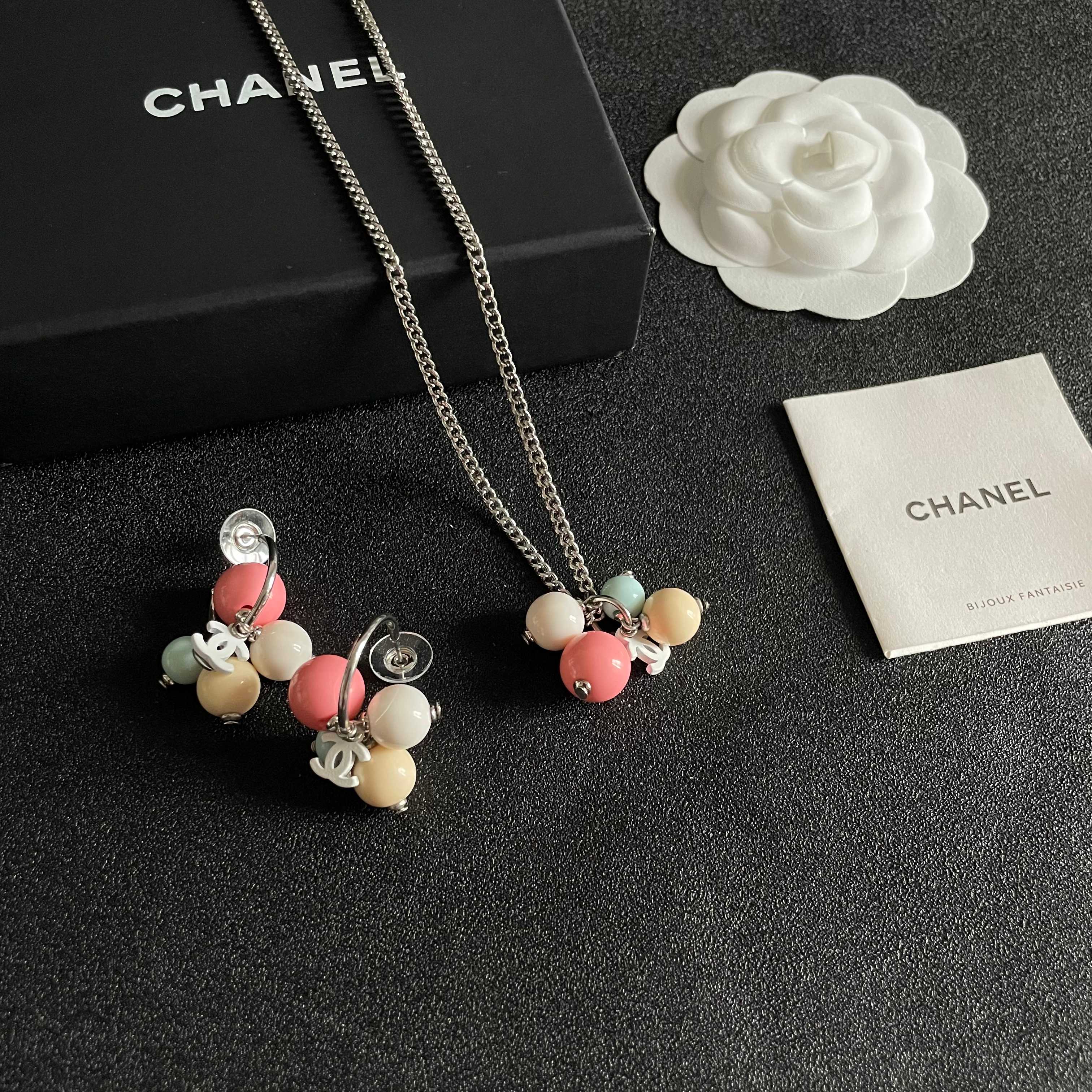  Chanel香奈儿 中古 项链👀小香家的款式真心无需多介绍😘🎶每一款都超好看，精致大方，非常显气质