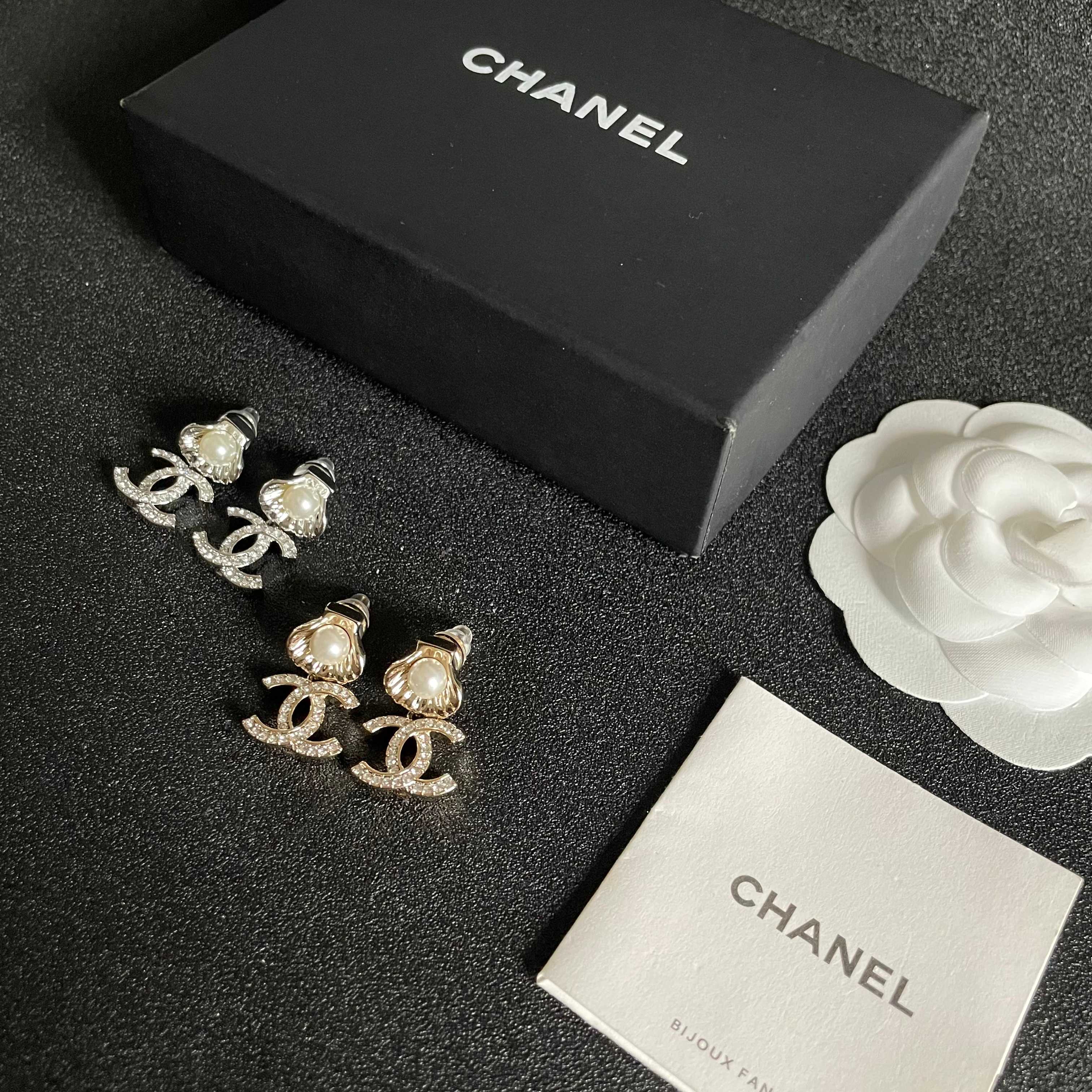  Chanel香奈儿 中古 耳钉👀小香家的款式真心无需多介绍😘🎶每一款都超好看，精致大方，非常显气质