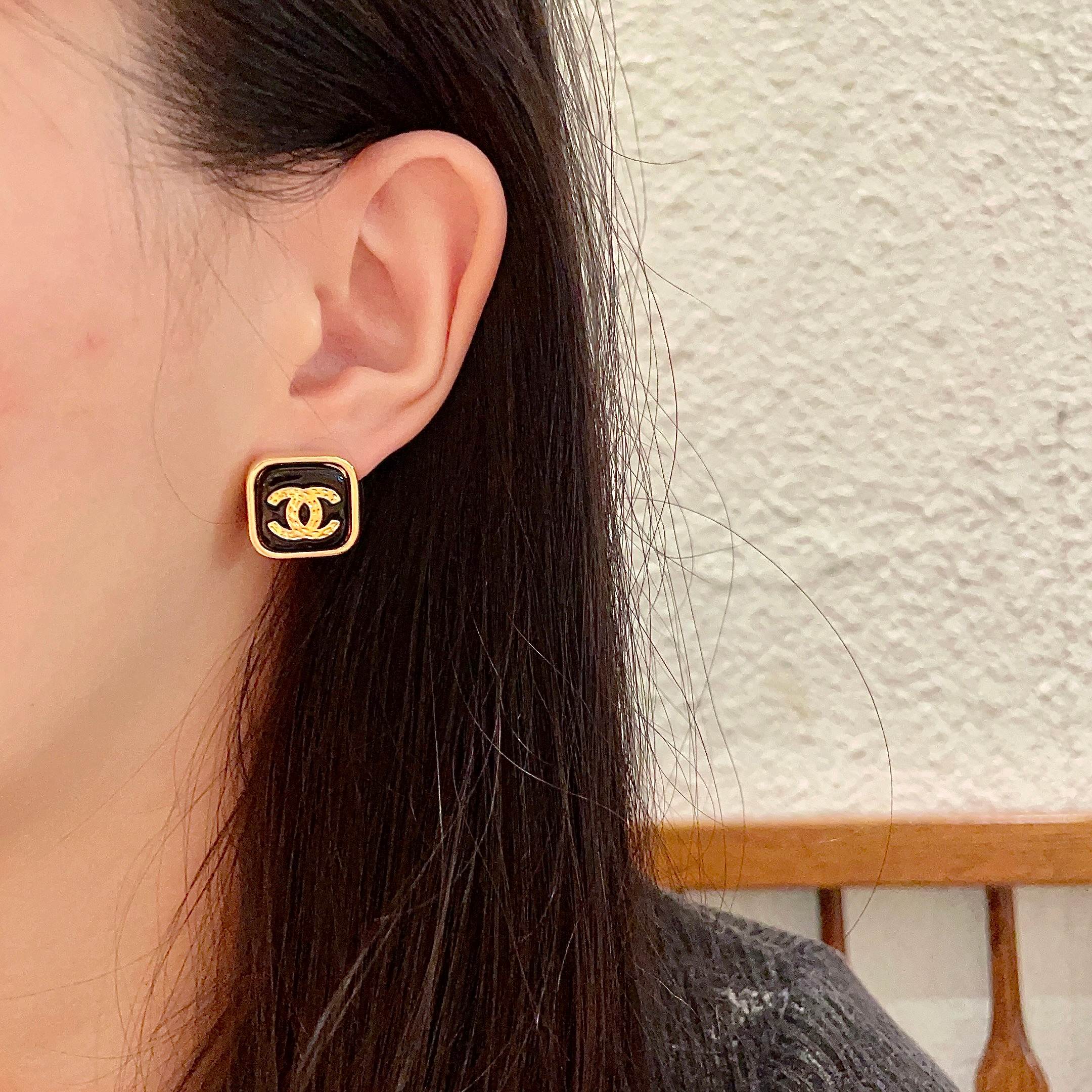  Chanel香奈儿 中古 耳钉👀小香家的款式真心无需多介绍😘🎶每一款都超好看，精致大方，非常显气质