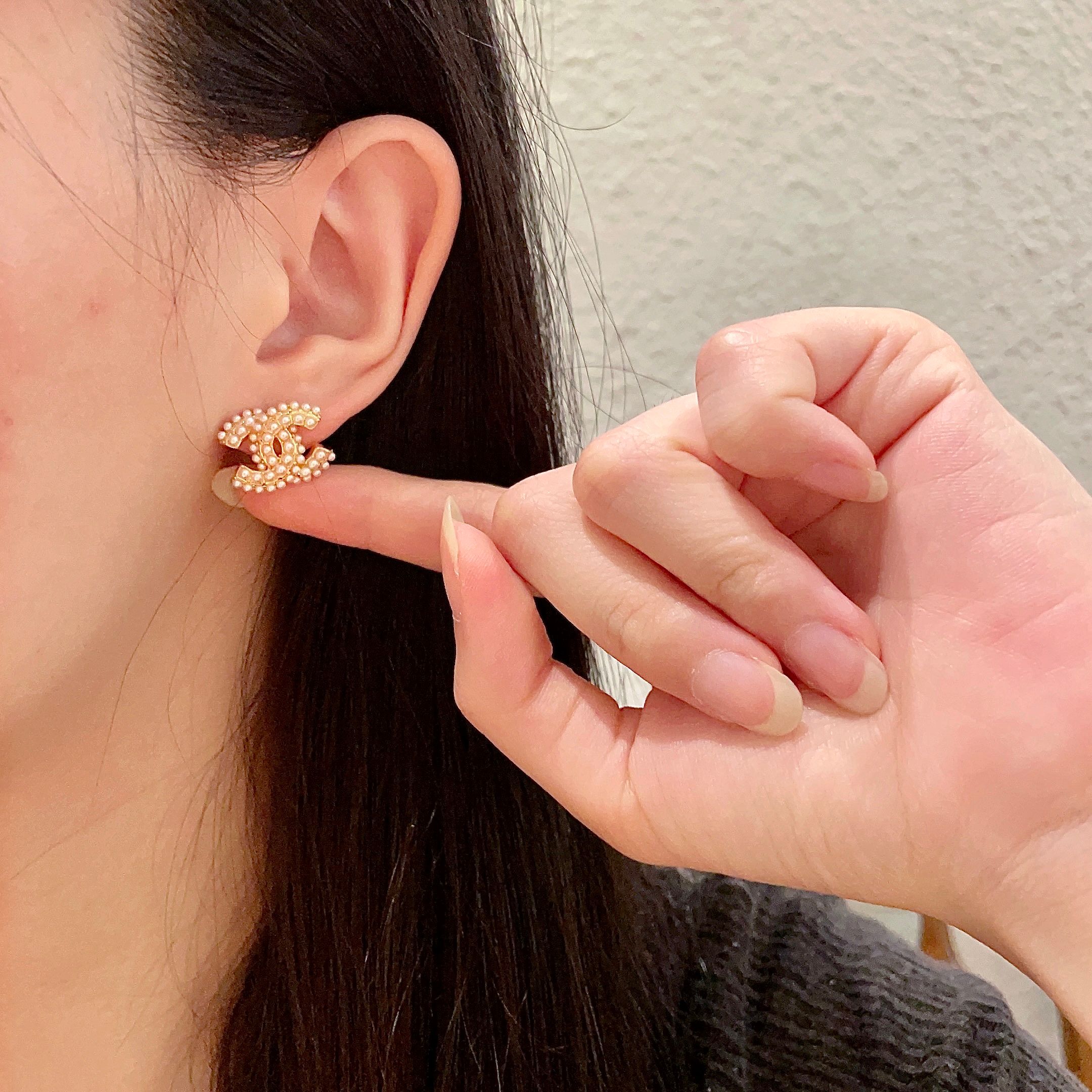  Chanel香奈儿 中古 耳钉👀小香家的款式真心无需多介绍😘🎶每一款都超好看，精致大方，非常显气质