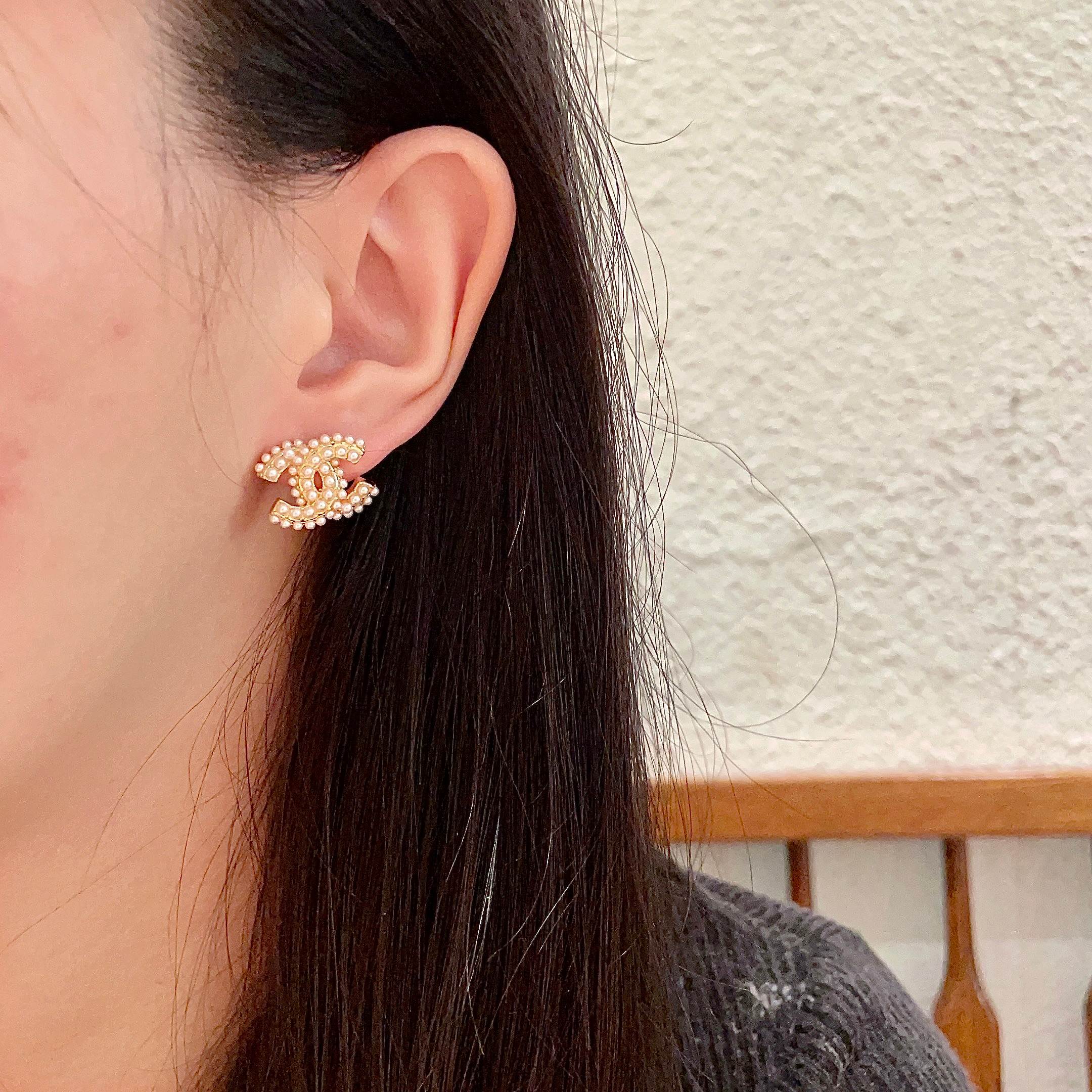  Chanel香奈儿 中古 耳钉👀小香家的款式真心无需多介绍😘🎶每一款都超好看，精致大方，非常显气质