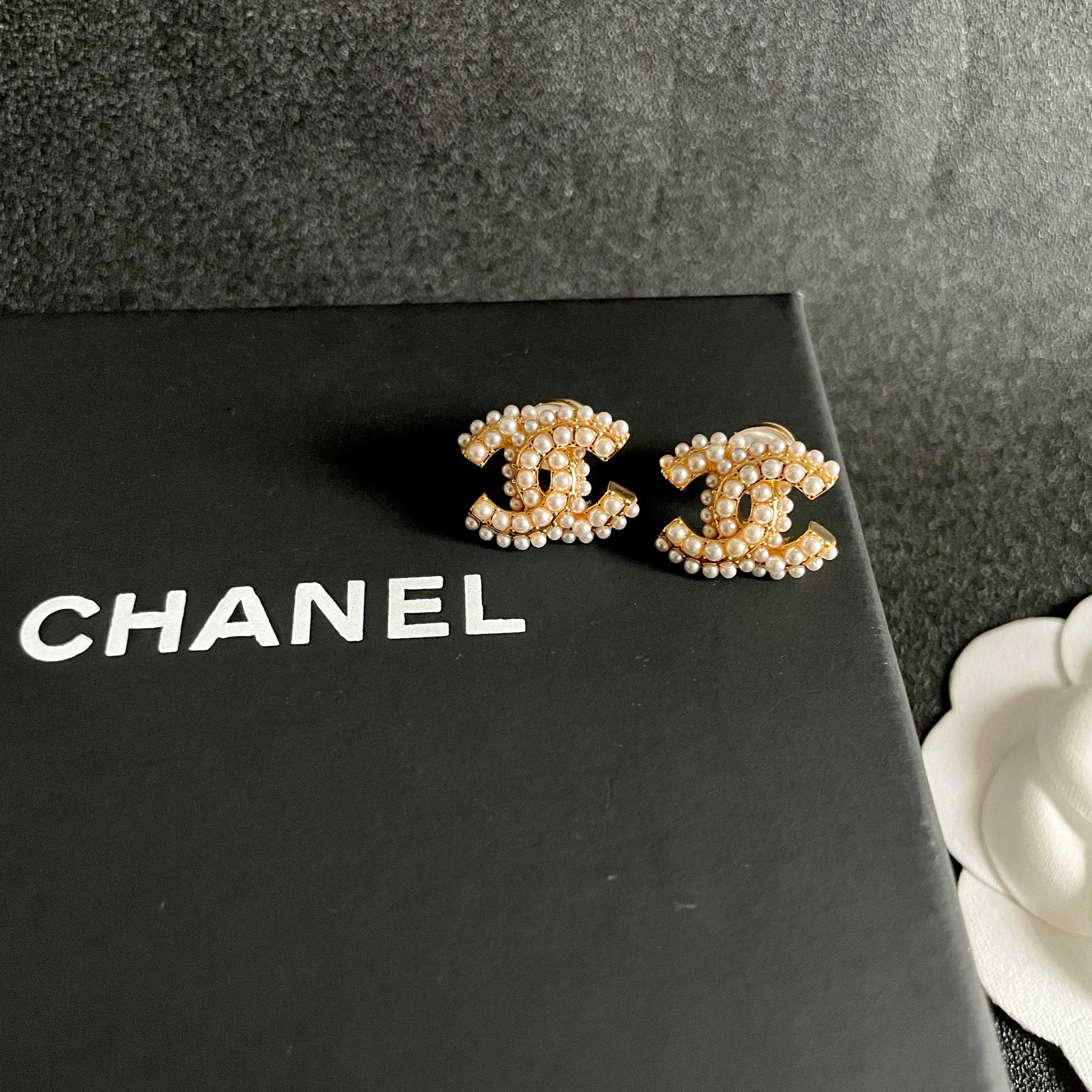  Chanel香奈儿 中古 耳钉👀小香家的款式真心无需多介绍😘🎶每一款都超好看，精致大方，非常显气质