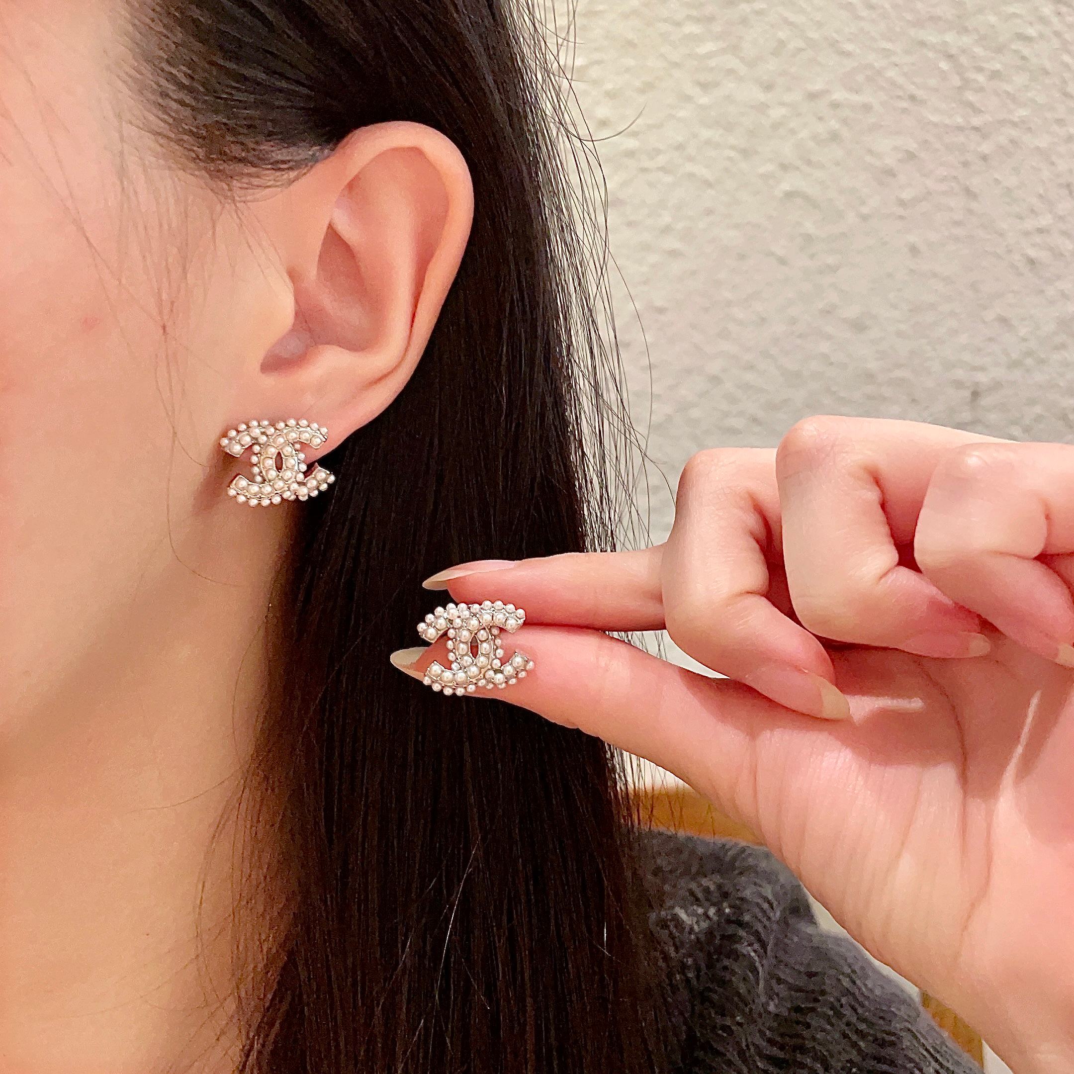  Chanel香奈儿 中古 耳钉👀小香家的款式真心无需多介绍😘🎶每一款都超好看，精致大方，非常显气质