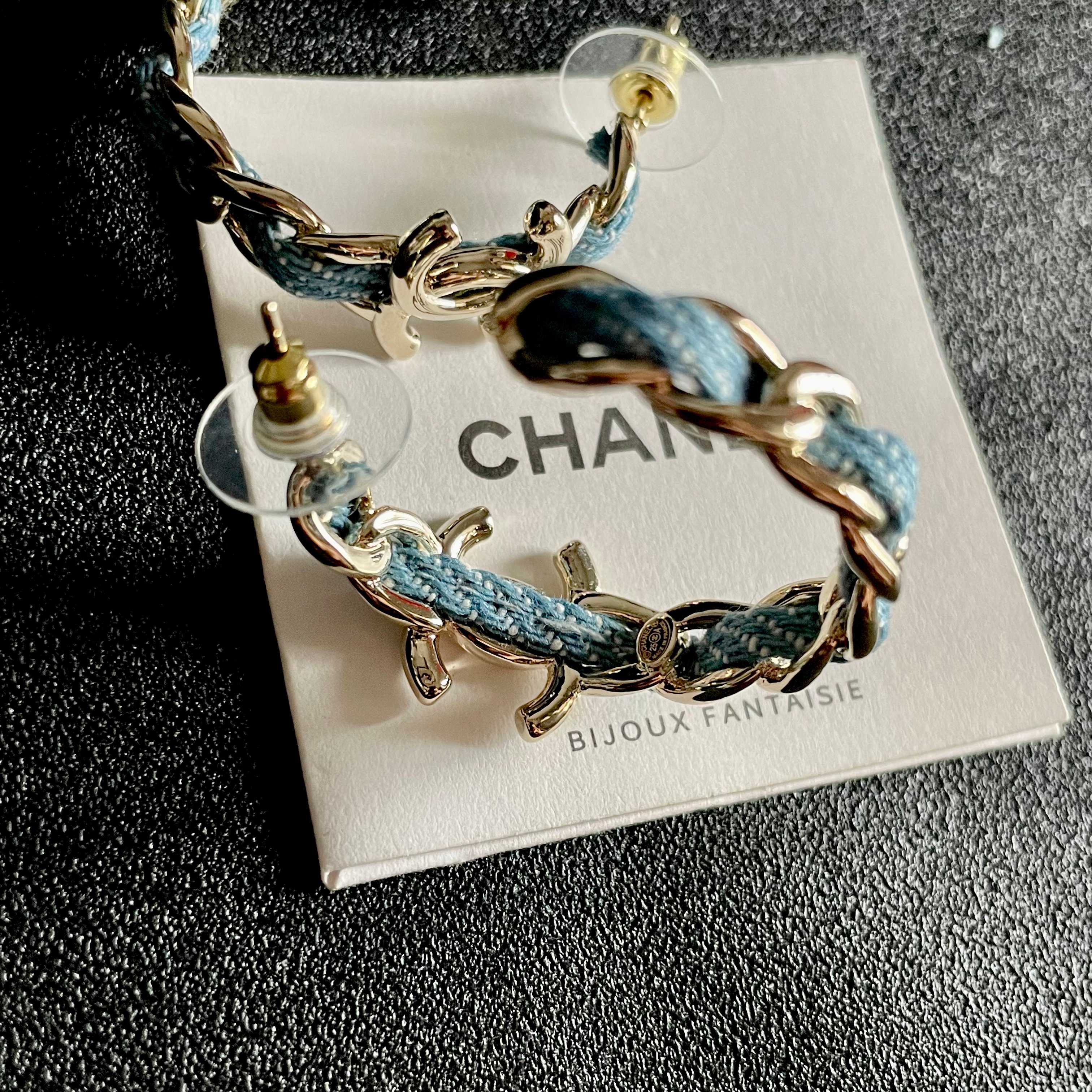  Chanel香奈儿 中古 耳钉👀小香家的款式真心无需多介绍😘🎶每一款都超好看，精致大方，非常显气质