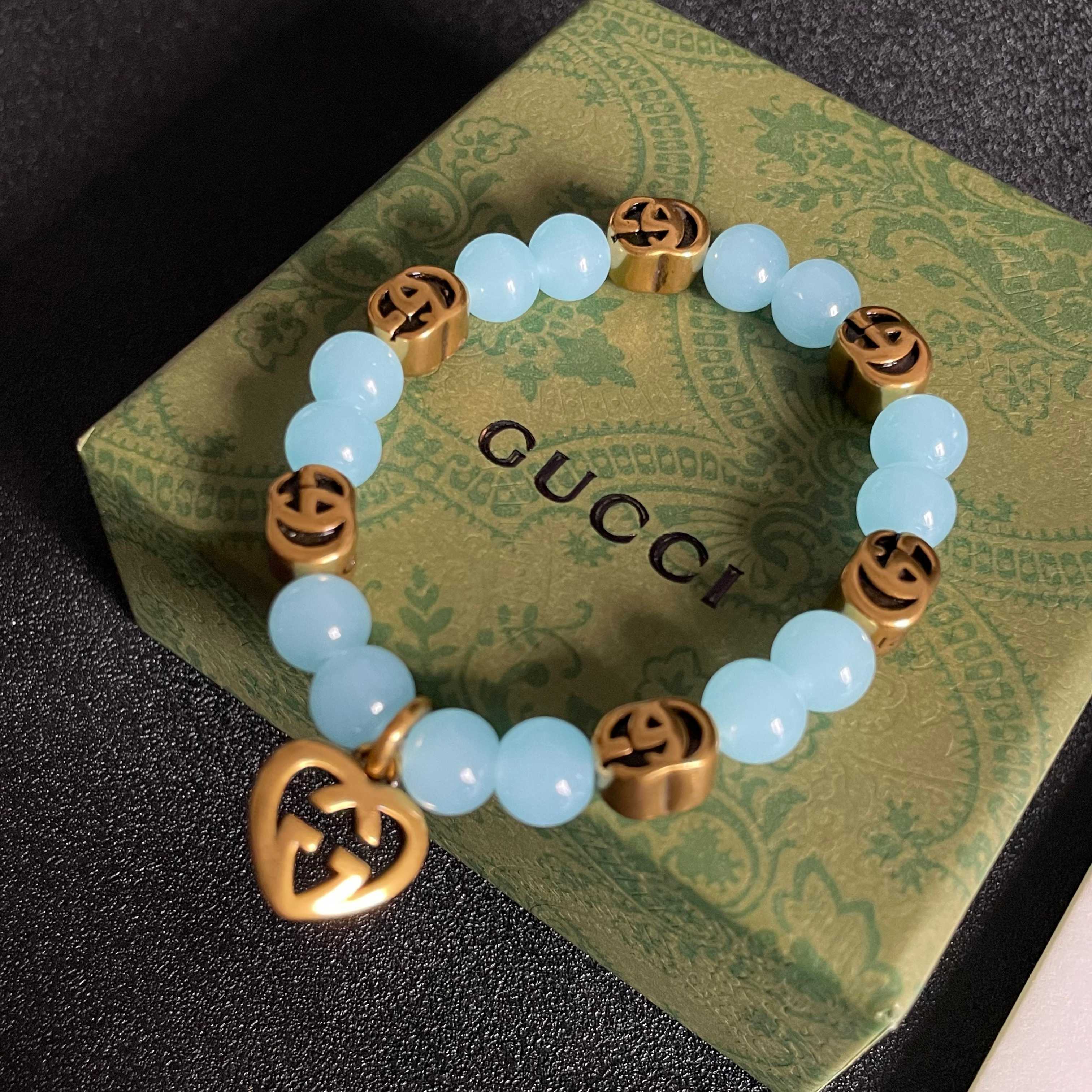 新款💦古驰Gucci双G字母潮流手链😉爆款随时断货休闲风格时尚造型设计很漂亮专柜材质👍专柜新款上市 美