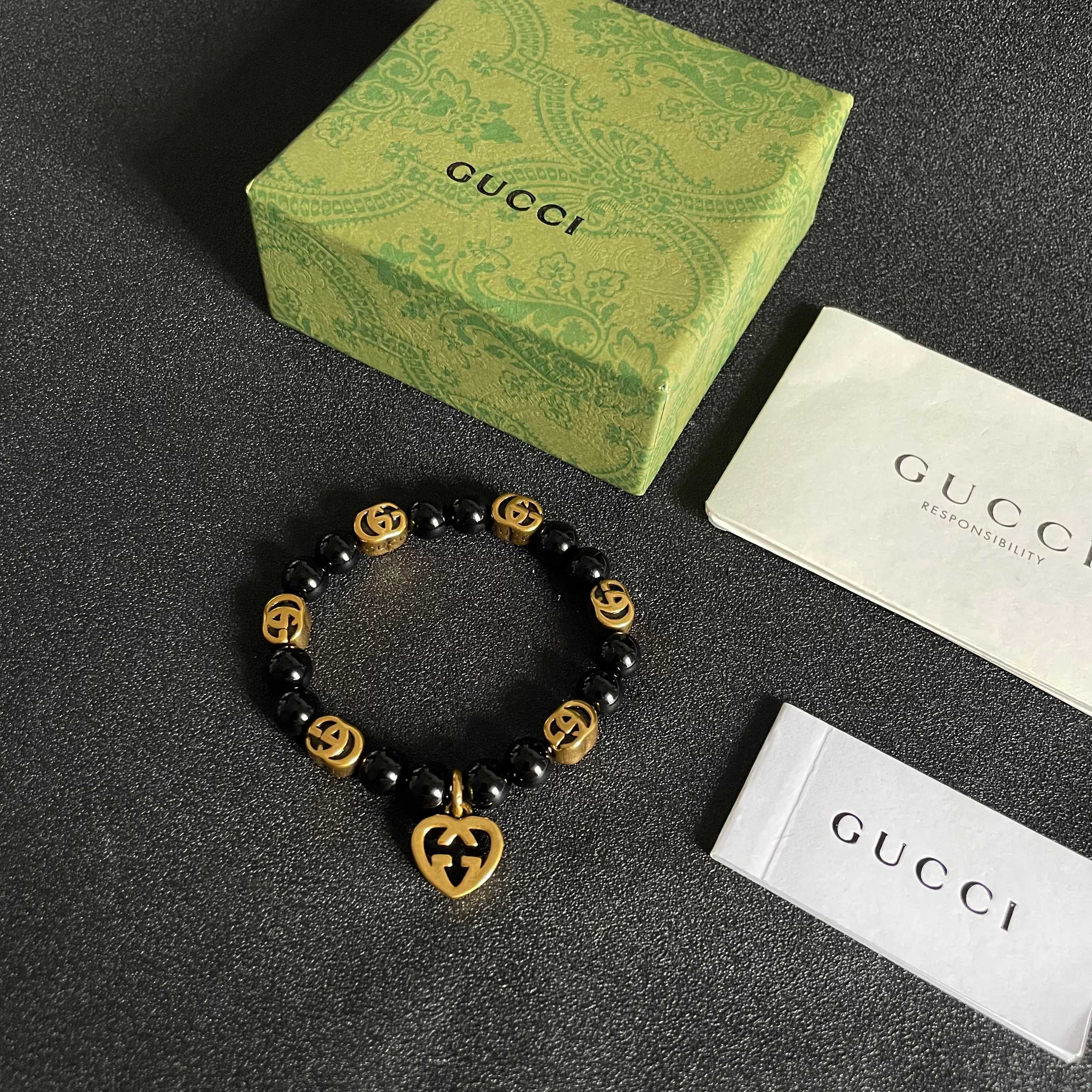  新款💦古驰Gucci双G字母潮流手链😉爆款随时断货休闲风格时尚造型设计很漂亮专柜材质👍专柜新款上市 美