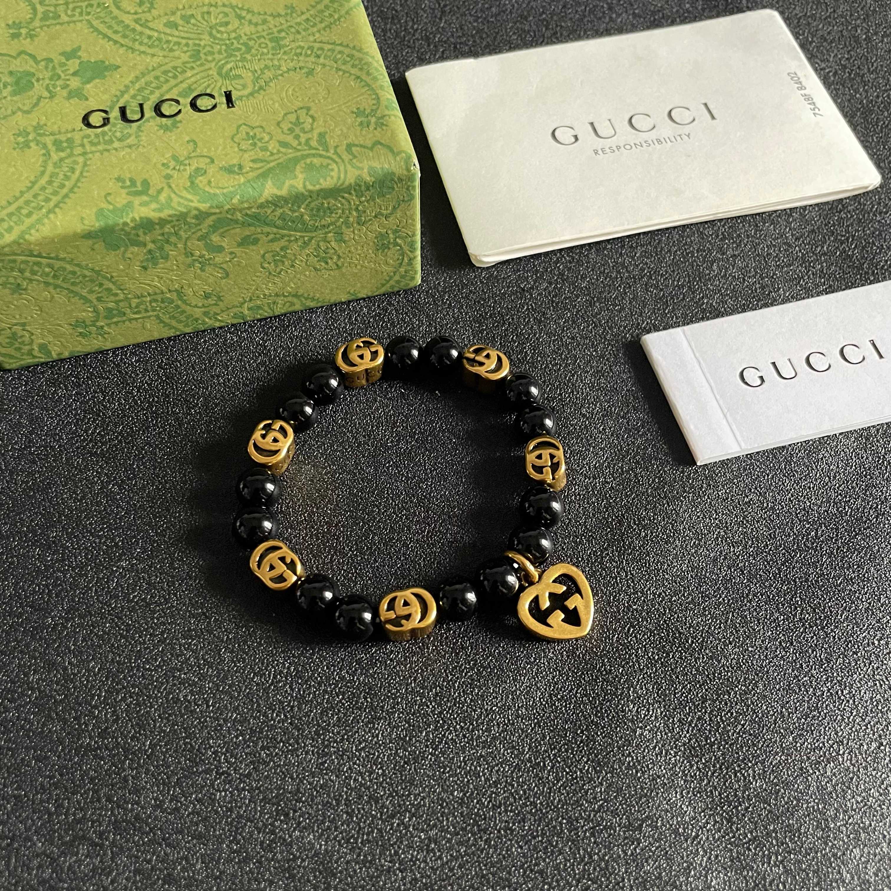  新款💦古驰Gucci双G字母潮流手链😉爆款随时断货休闲风格时尚造型设计很漂亮专柜材质👍专柜新款上市 美