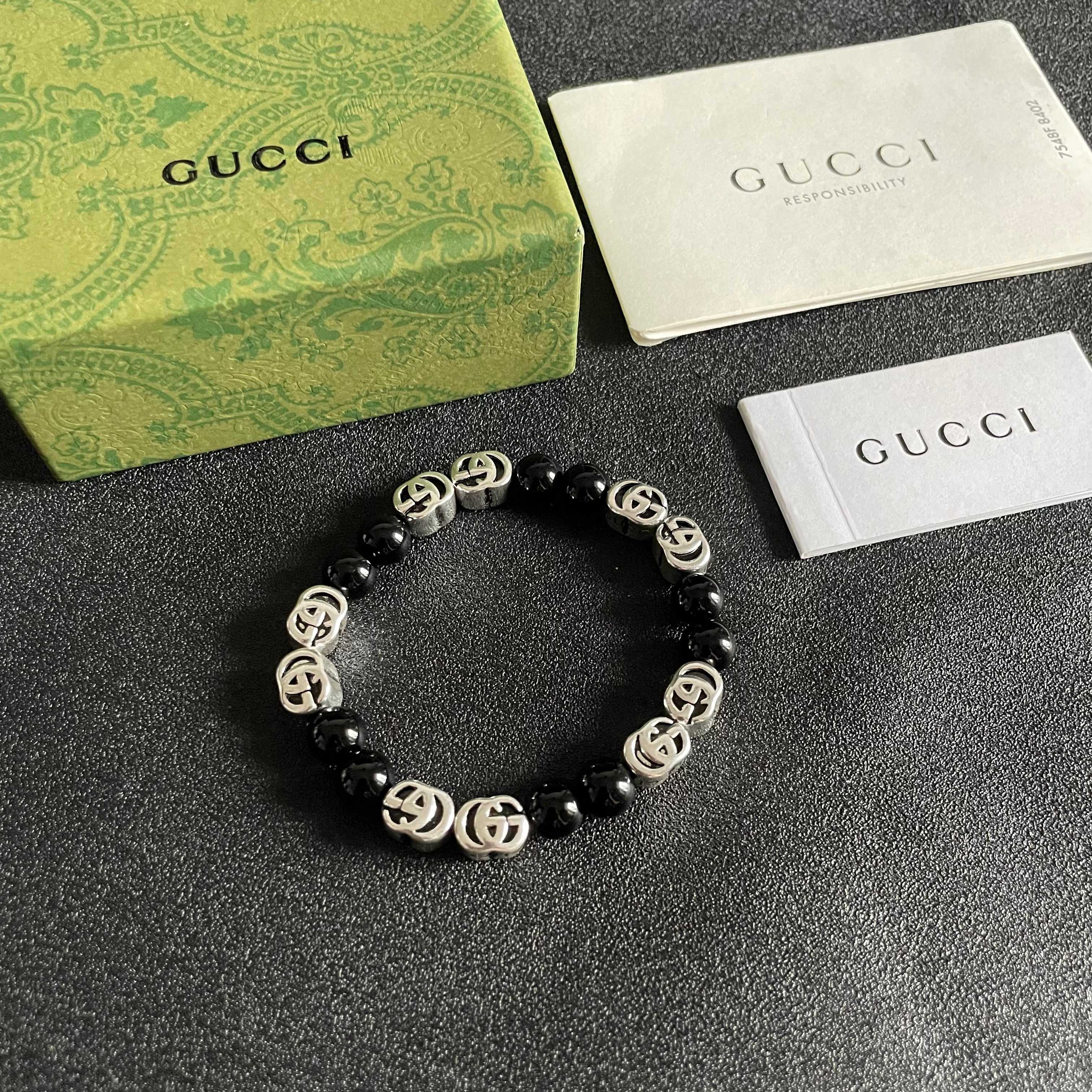  新款💦古驰Gucci双G字母潮流手链😉爆款随时断货休闲风格时尚造型设计很漂亮专柜材质👍专柜新款上市 美