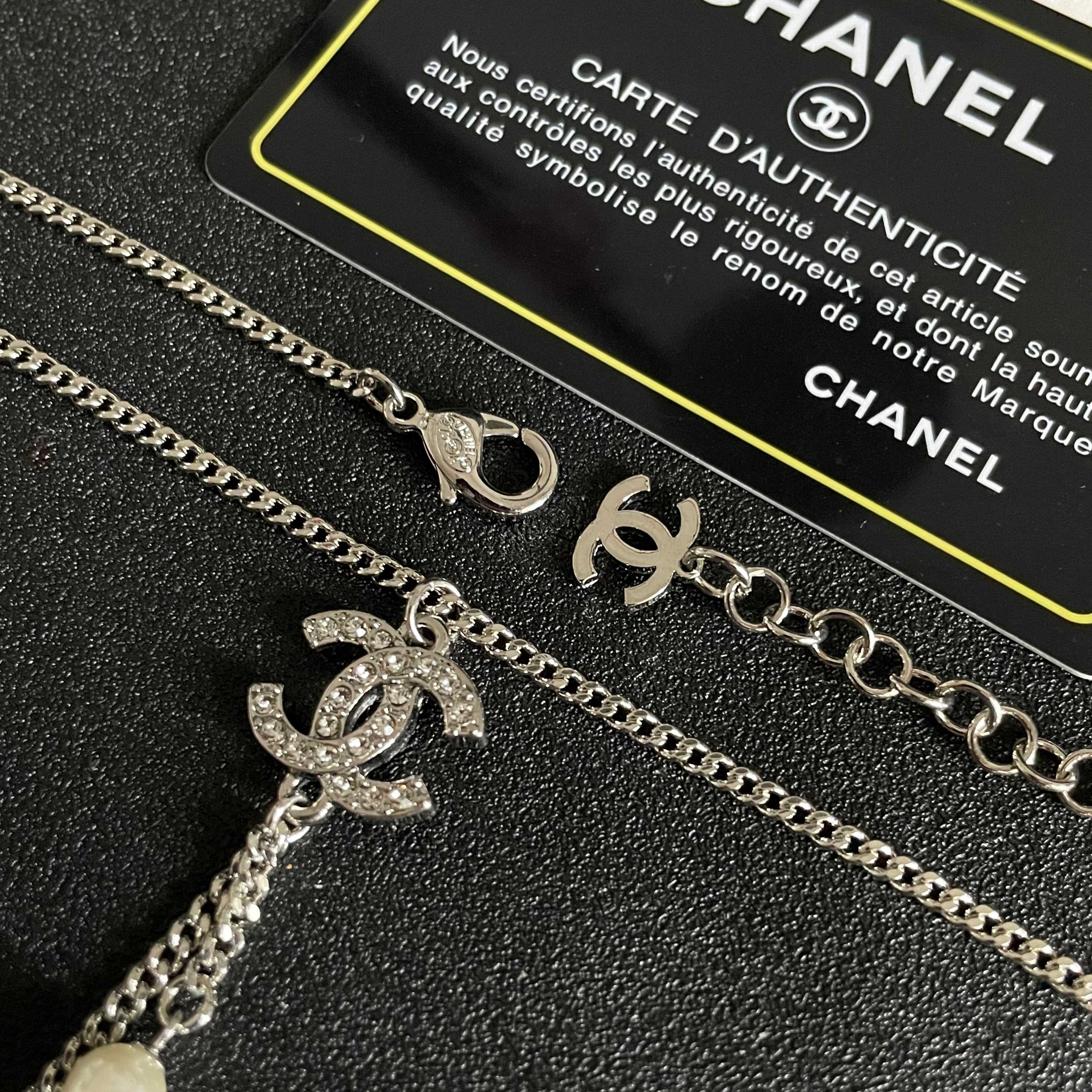  Chanel香奈儿 中古 项链👀小香家的款式真心无需多介绍😘🎶每一款都超好看，精致大方，非常显气质