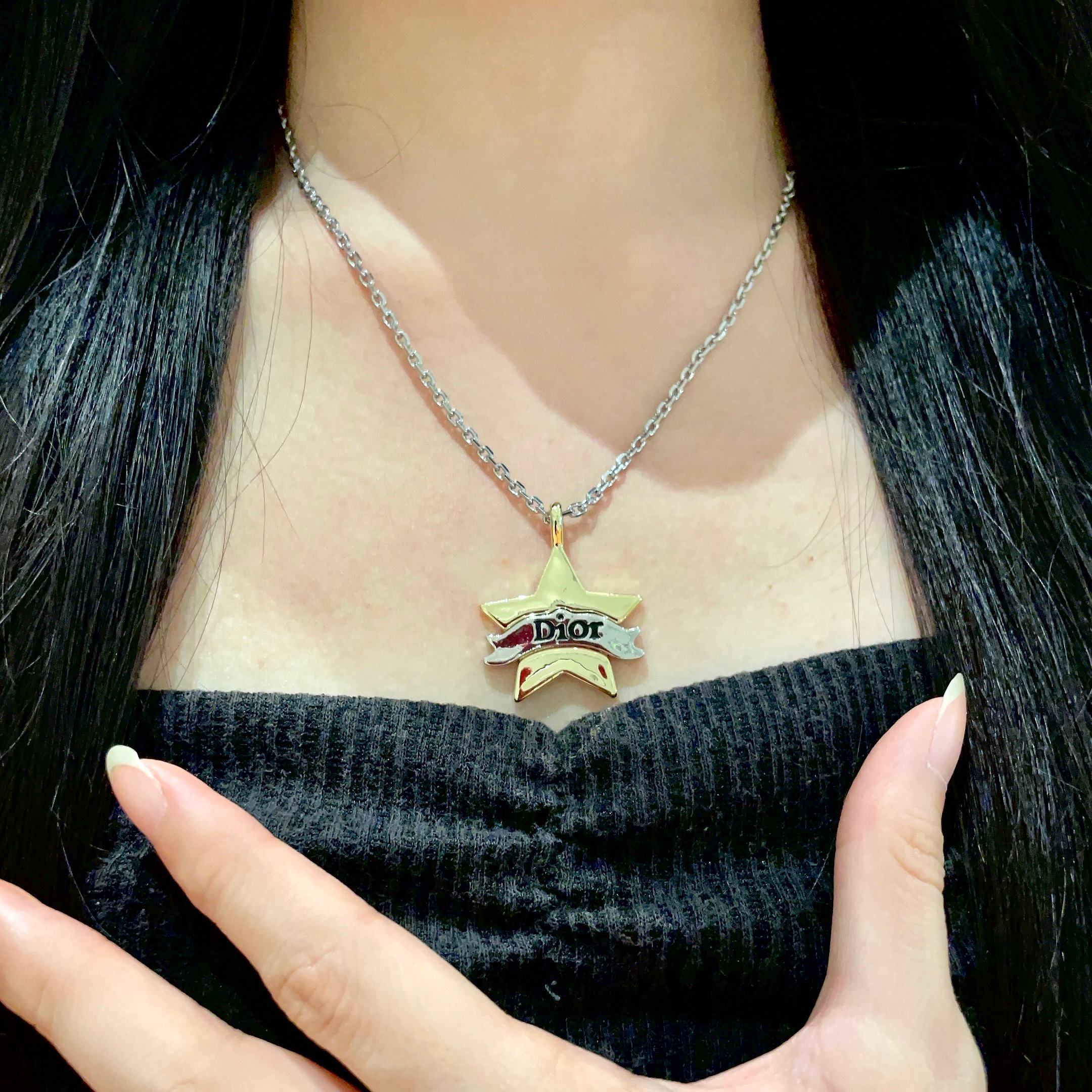 👑Dior 迪奥  中古 项链 专柜一致上新 精选原版一致 黄铜材质 甜美气质高雅.