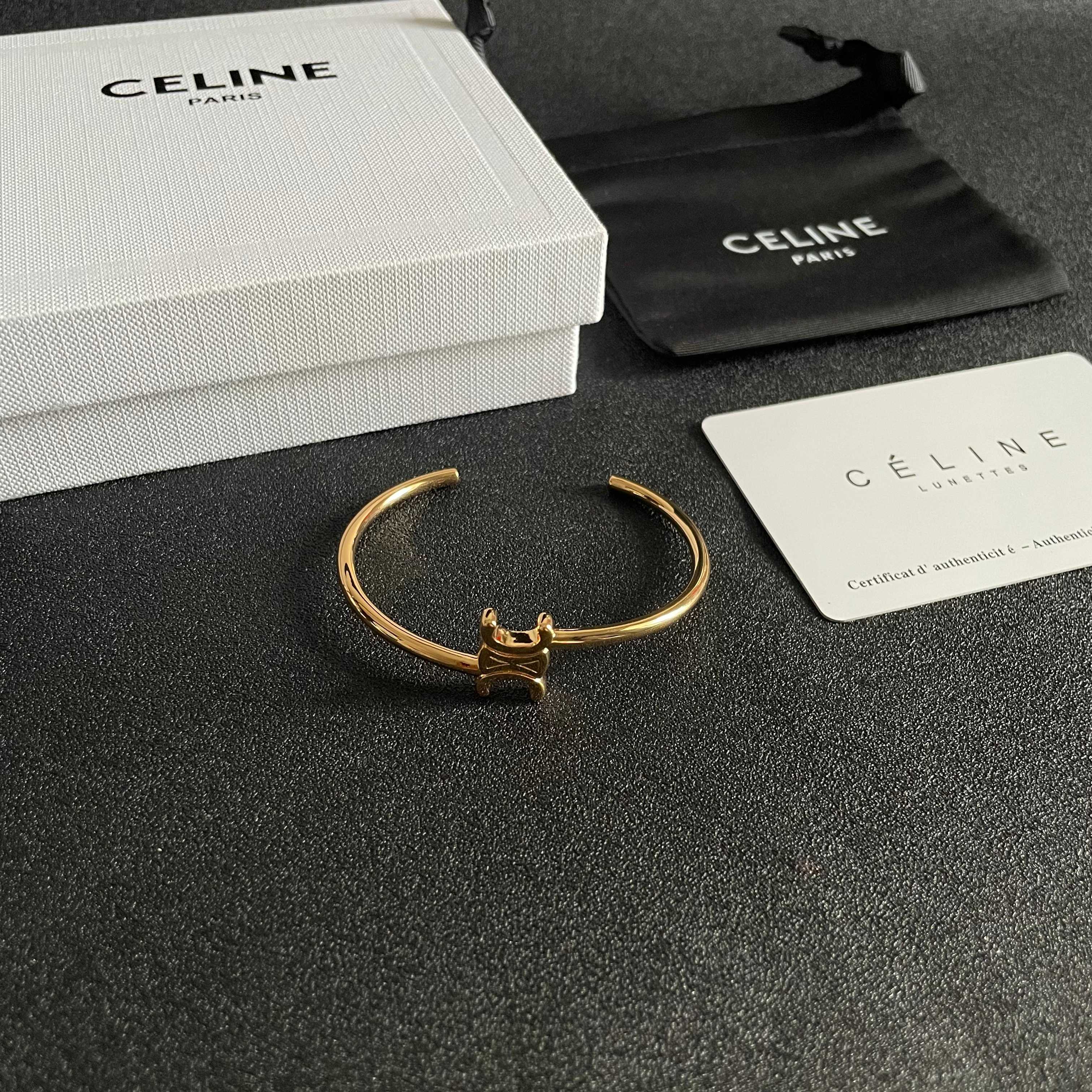 🟢赛琳Celine凯旋门手镯！也太精致啦！很简单很普通的款，但就是很百搭！手镯质感的手链，实用性太高了！