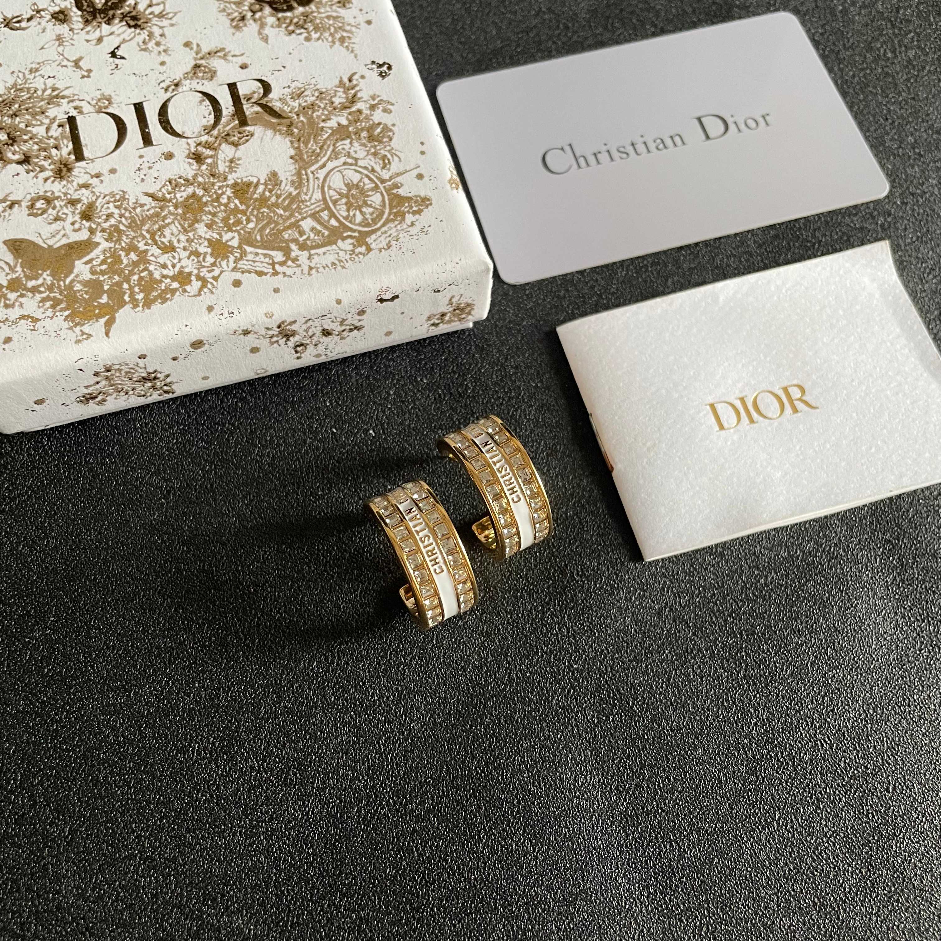 👑Dior 迪奥 中古 耳环 专柜一致上新 精选原版一致 黄铜材质 甜美气质高