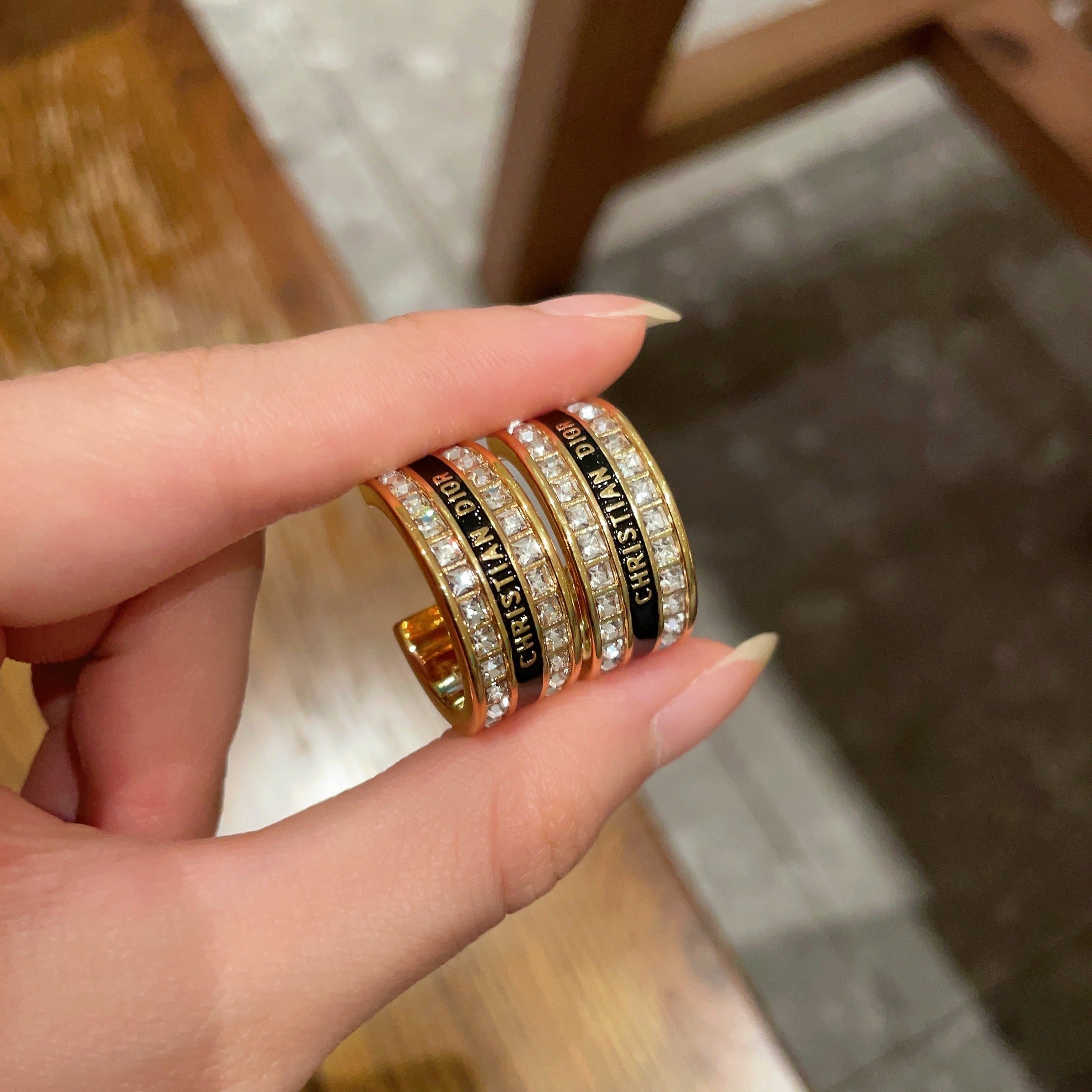 👑Dior 迪奥 中古 耳环 专柜一致上新 精选原版一致 黄铜材质 甜美气质高