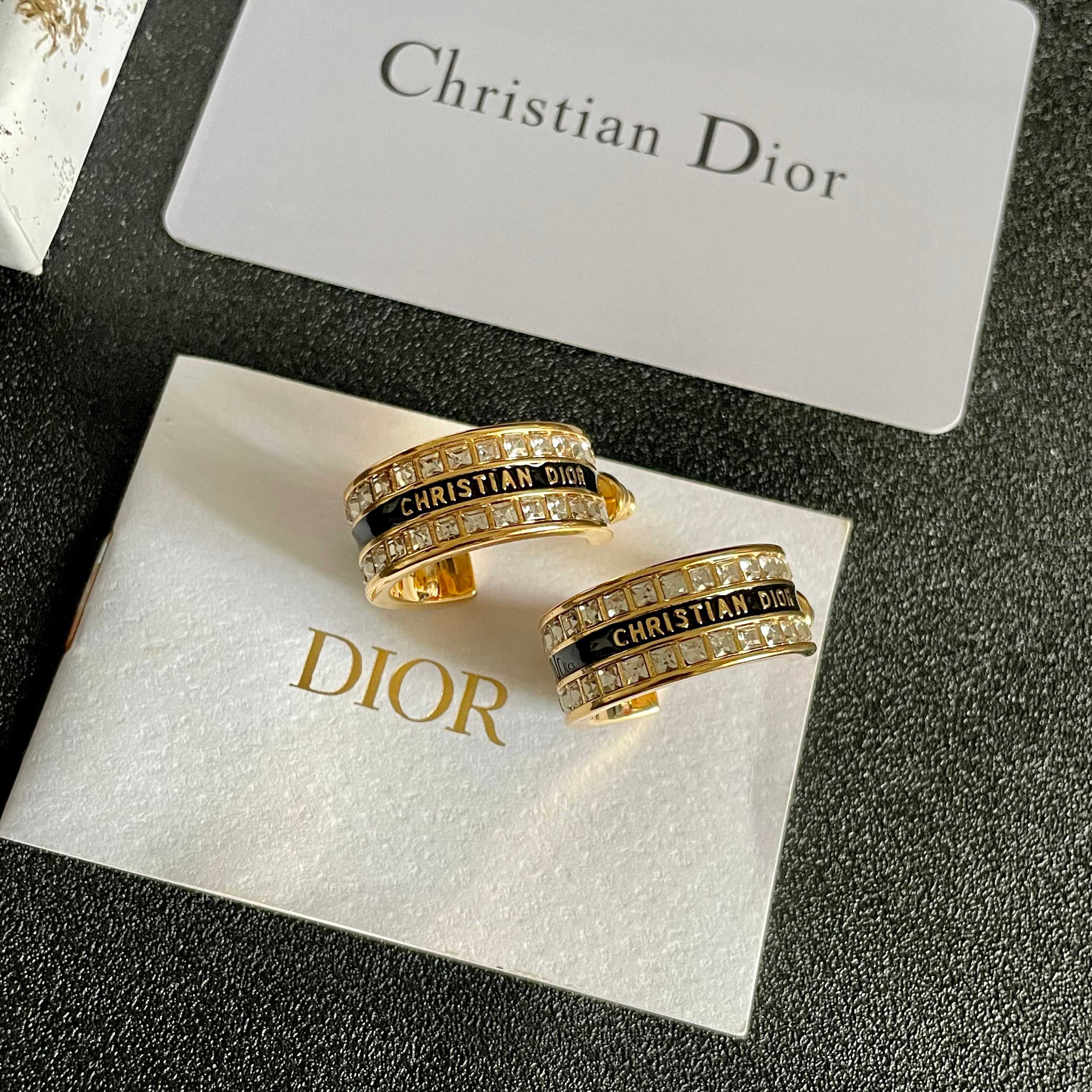 👑Dior 迪奥 中古 耳环 专柜一致上新 精选原版一致 黄铜材质 甜美气质高