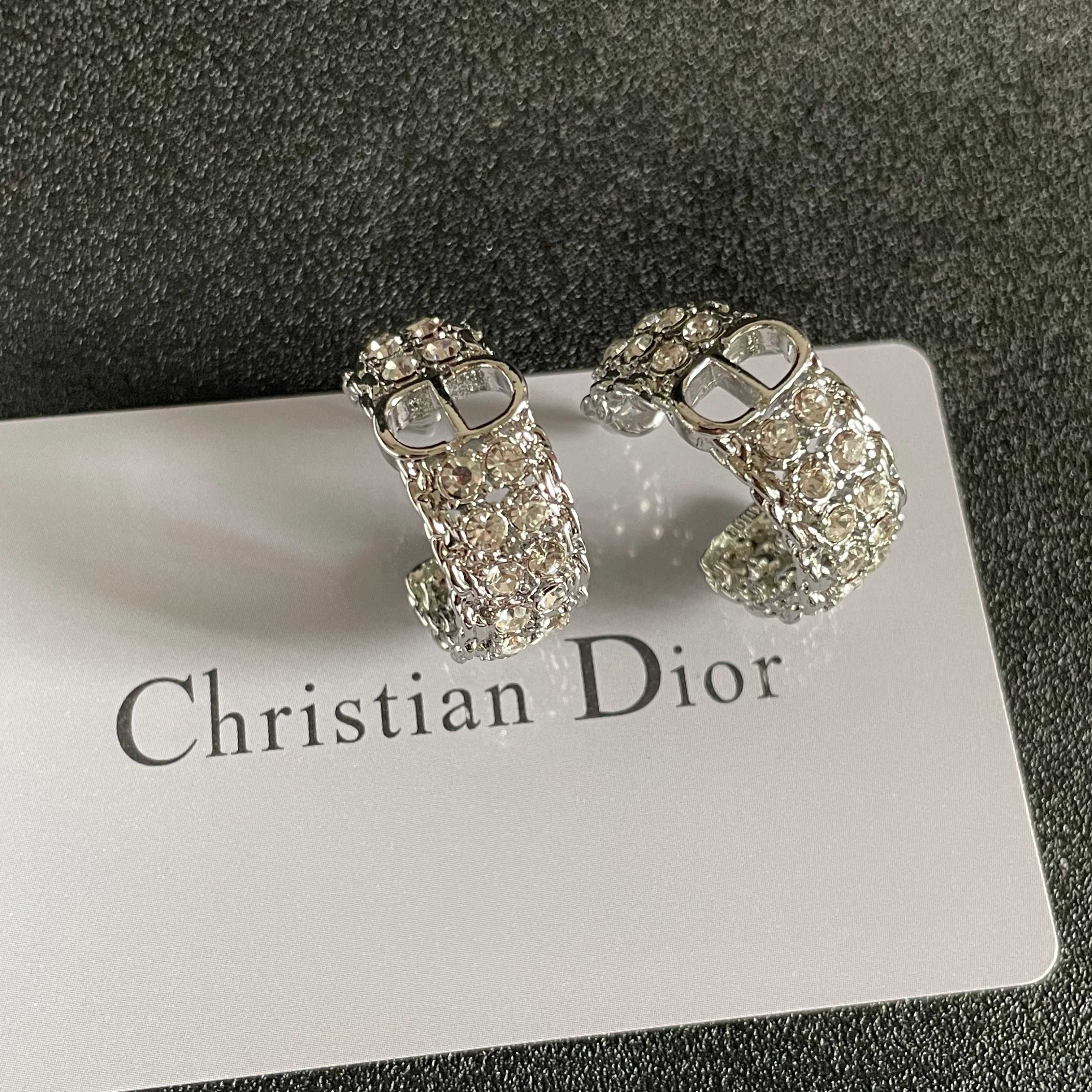 👑Dior 迪奥 中古 耳环 专柜一致上新 精选原版一致 黄铜材质 甜美气质高