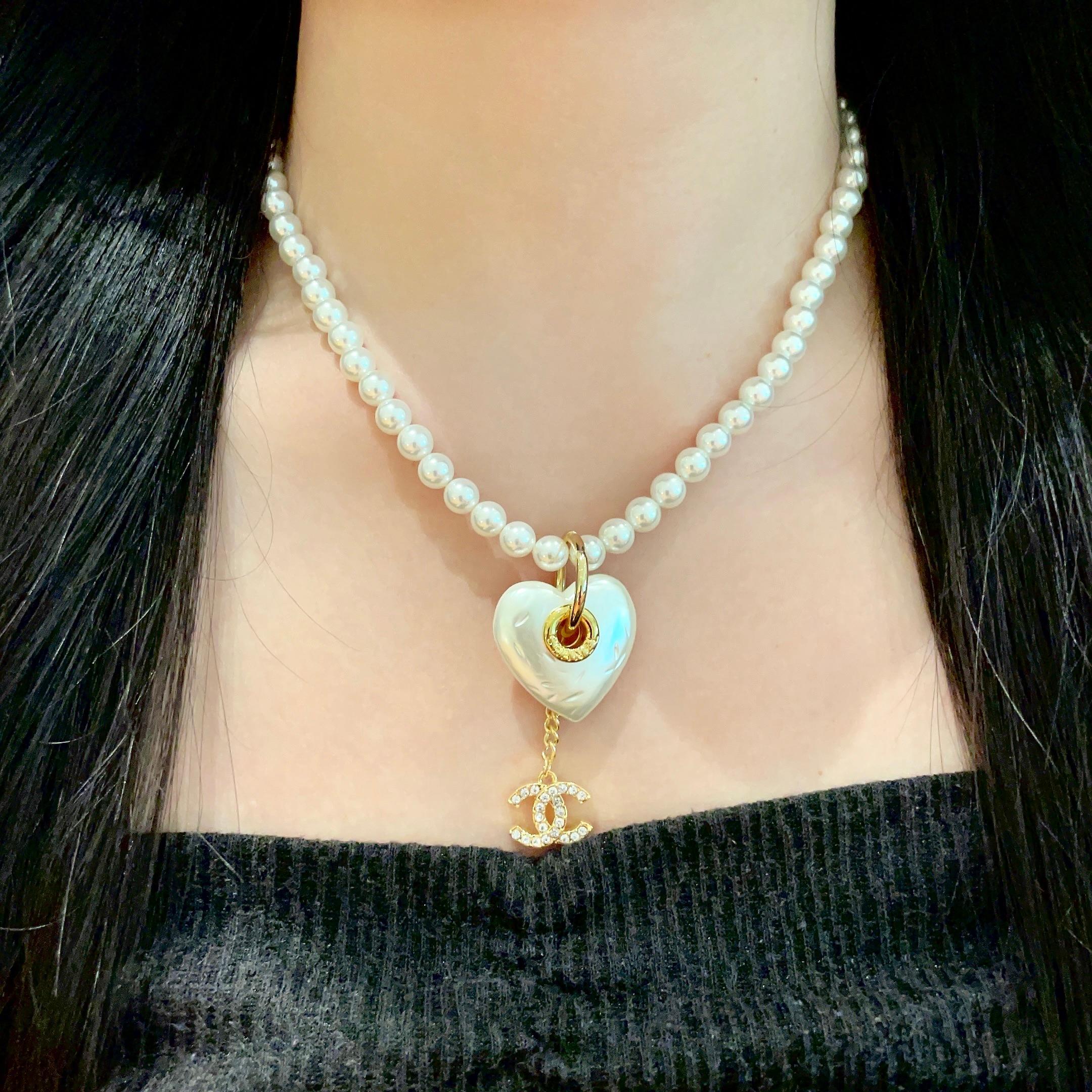  Chanel香奈儿 中古 项链👀小香家的款式真心无需多介绍😘🎶每一款都超好看，精致大方，非常显气质