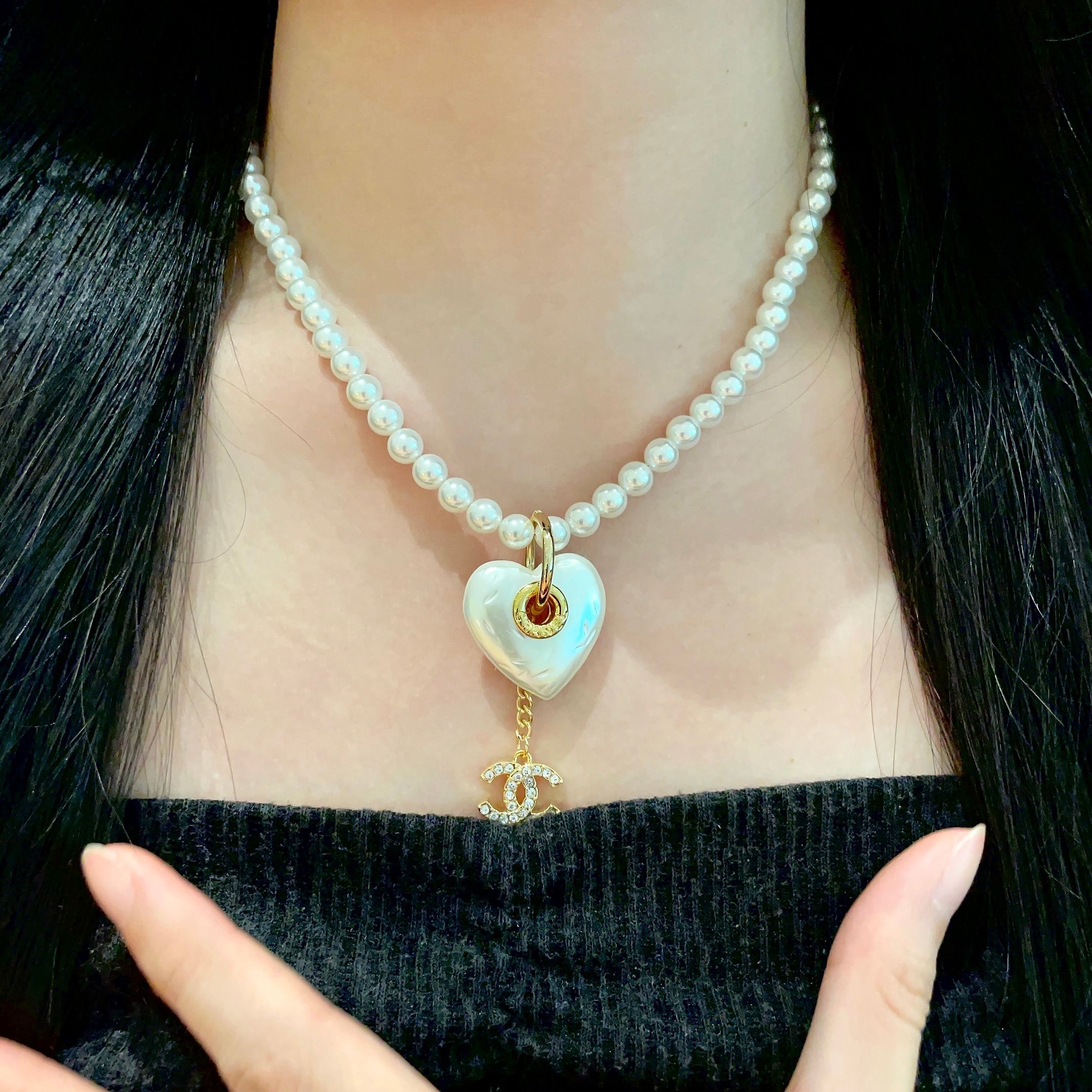  Chanel香奈儿 中古 项链👀小香家的款式真心无需多介绍😘🎶每一款都超好看，精致大方，非常显气质