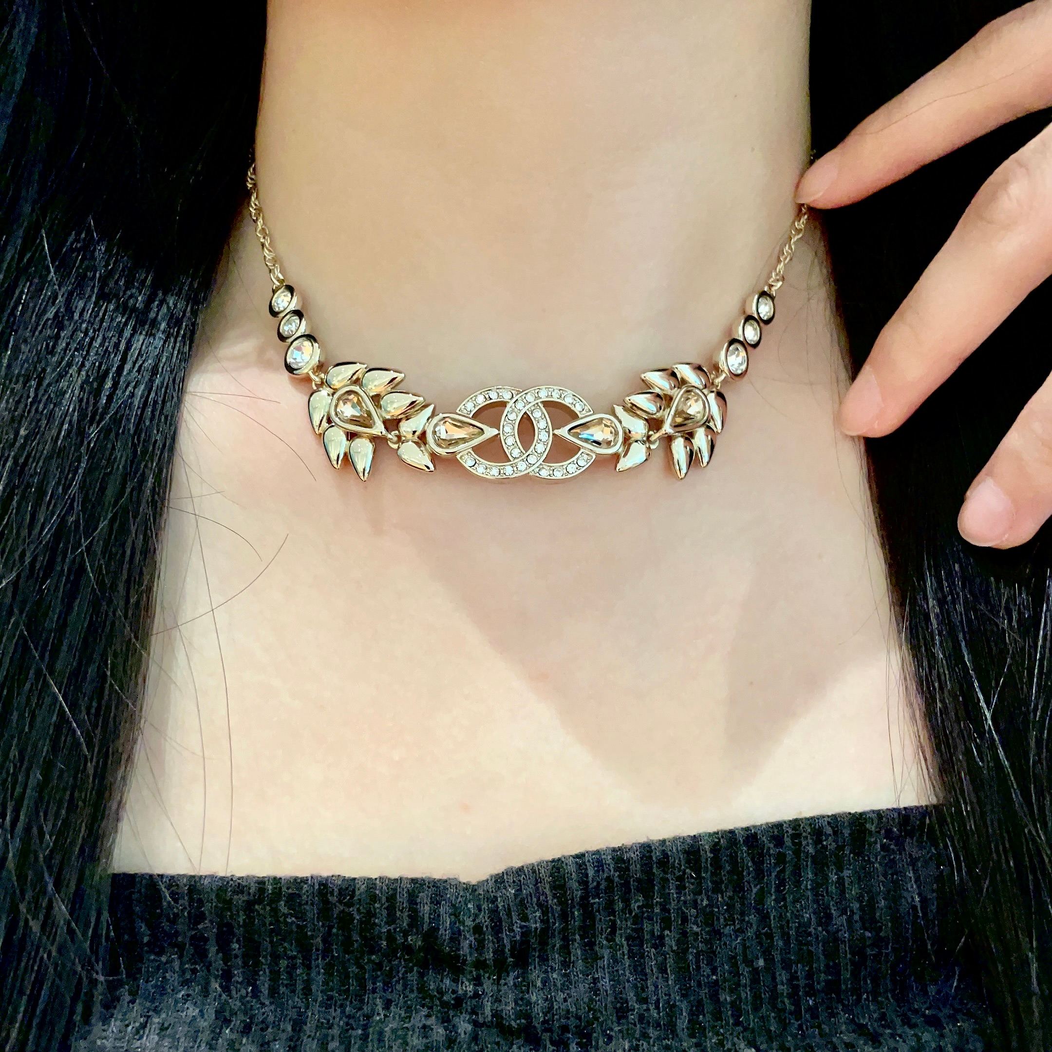  Chanel香奈儿 中古 项链👀小香家的款式真心无需多介绍😘🎶每一款都超好看，精致大方，非常显气质