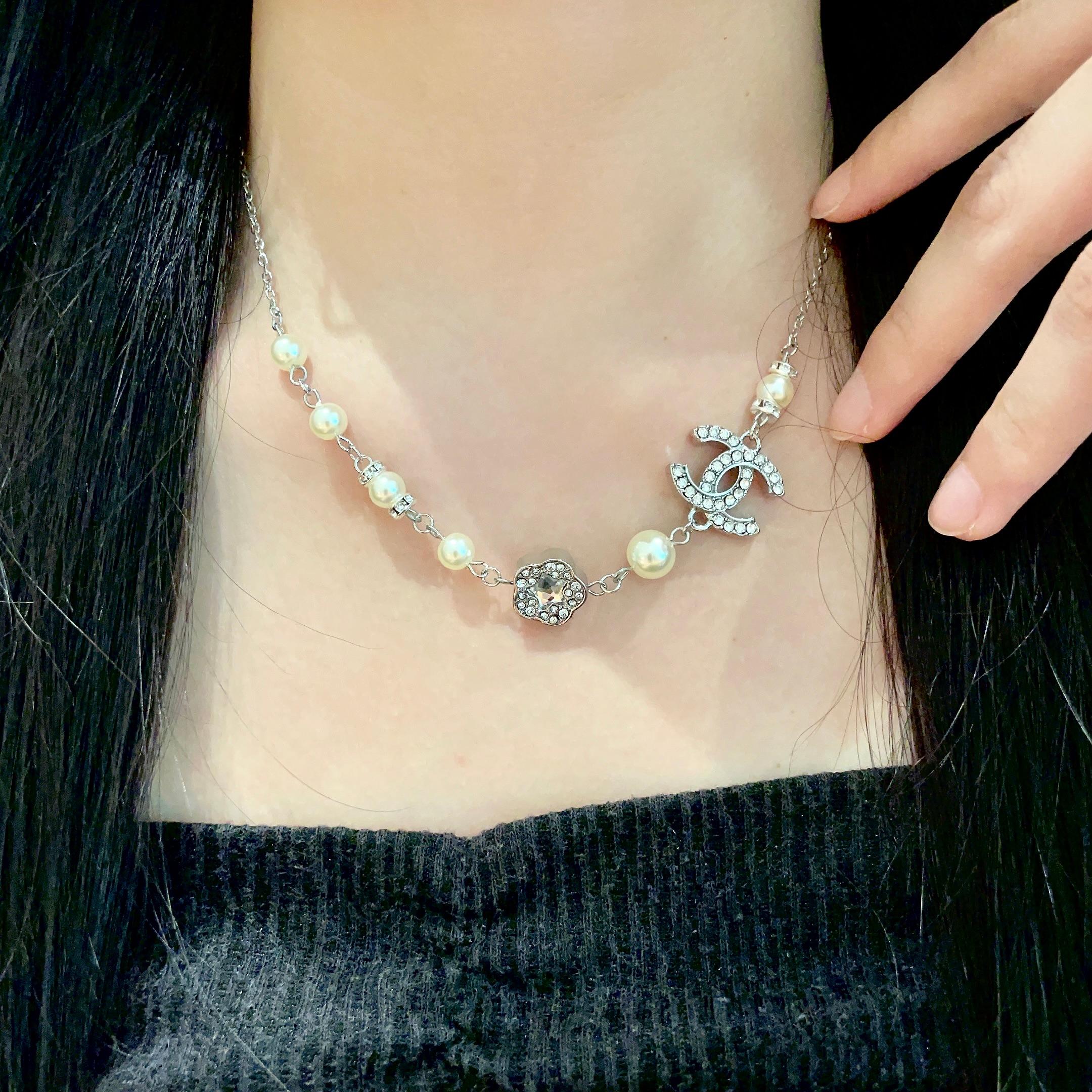  Chanel香奈儿 中古 项链👀小香家的款式真心无需多介绍😘🎶每一款都超好看，精致大方，非常显气质