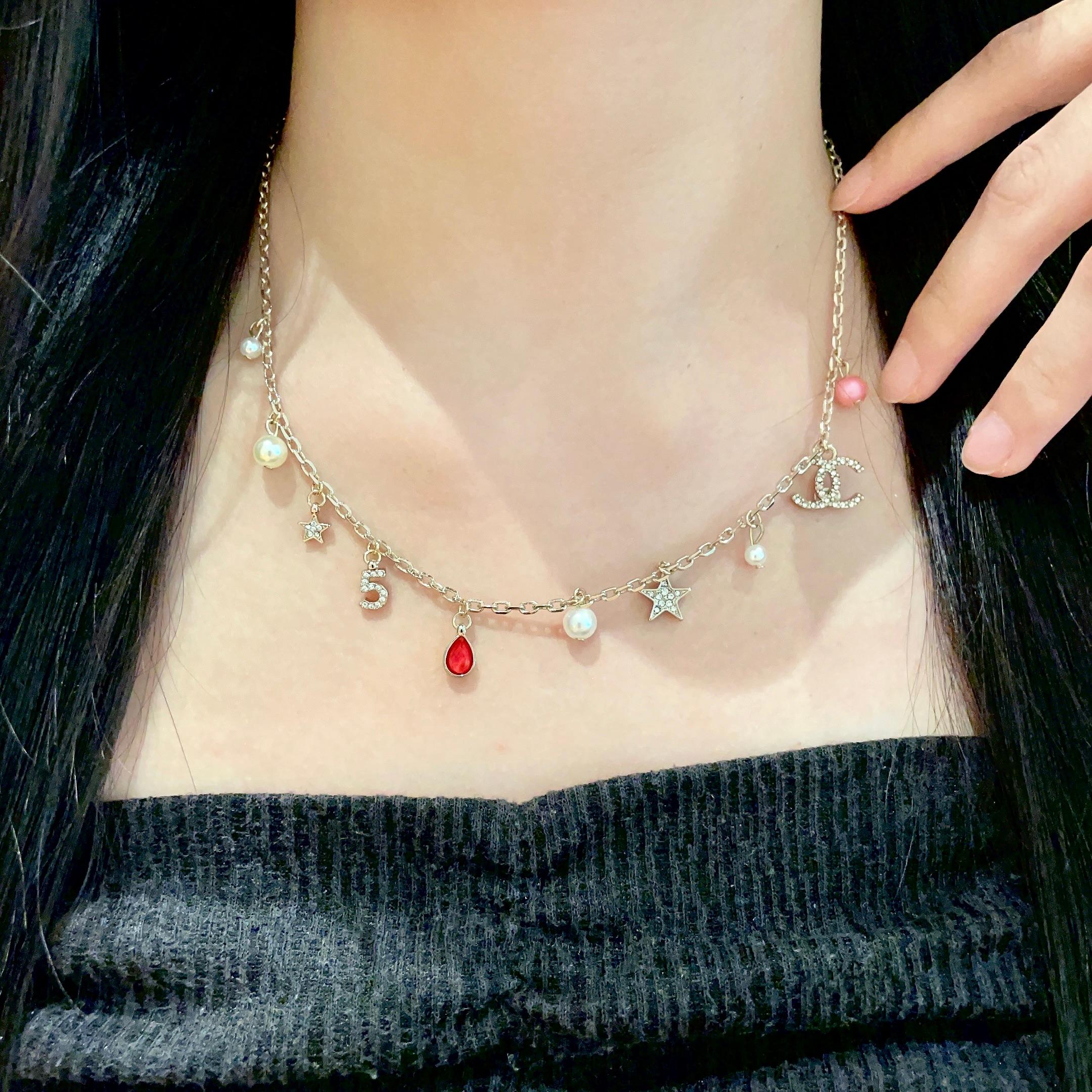  Chanel香奈儿 中古 项链👀小香家的款式真心无需多介绍😘🎶每一款都超好看，精致大方，非常显气质