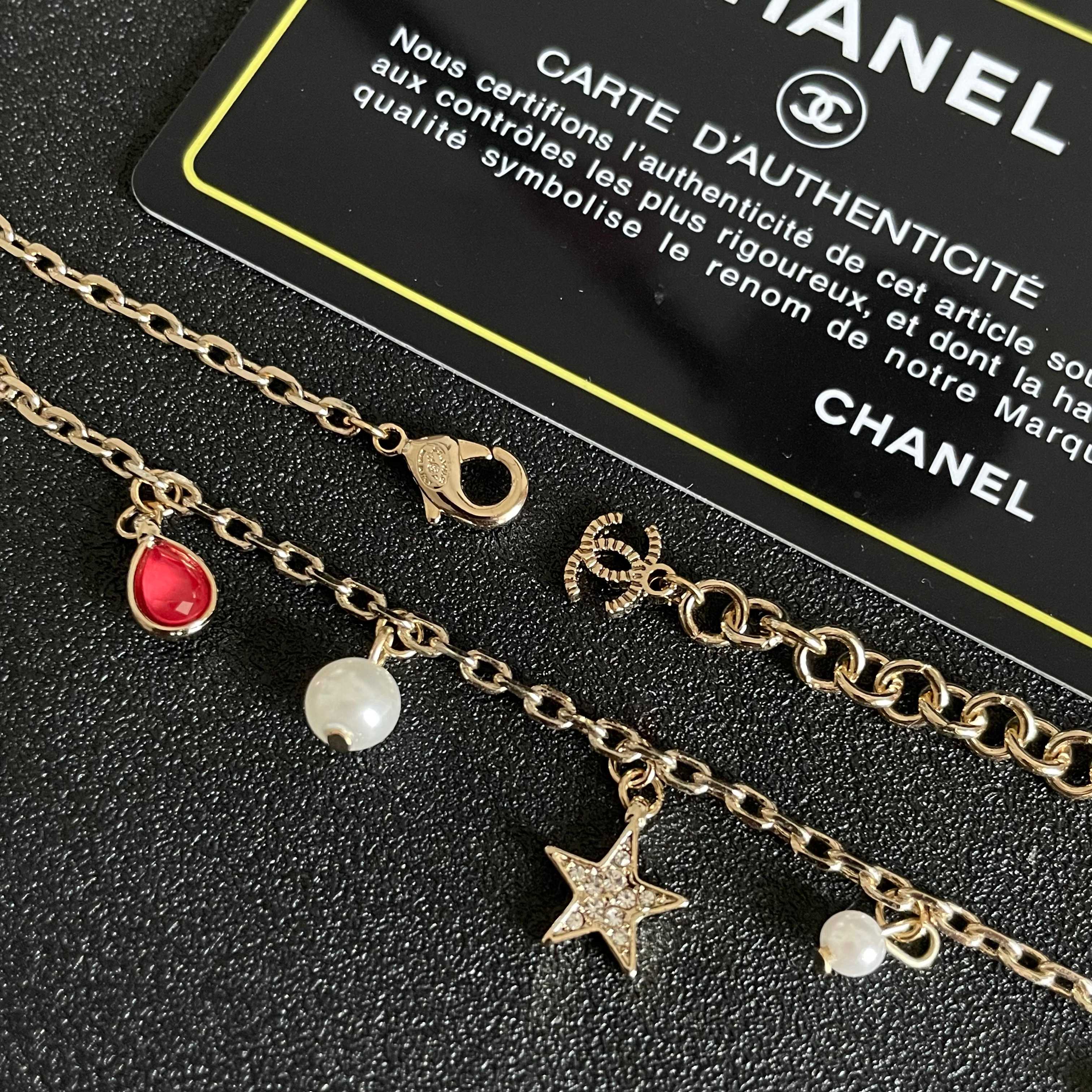  Chanel香奈儿 中古 项链👀小香家的款式真心无需多介绍😘🎶每一款都超好看，精致大方，非常显气质