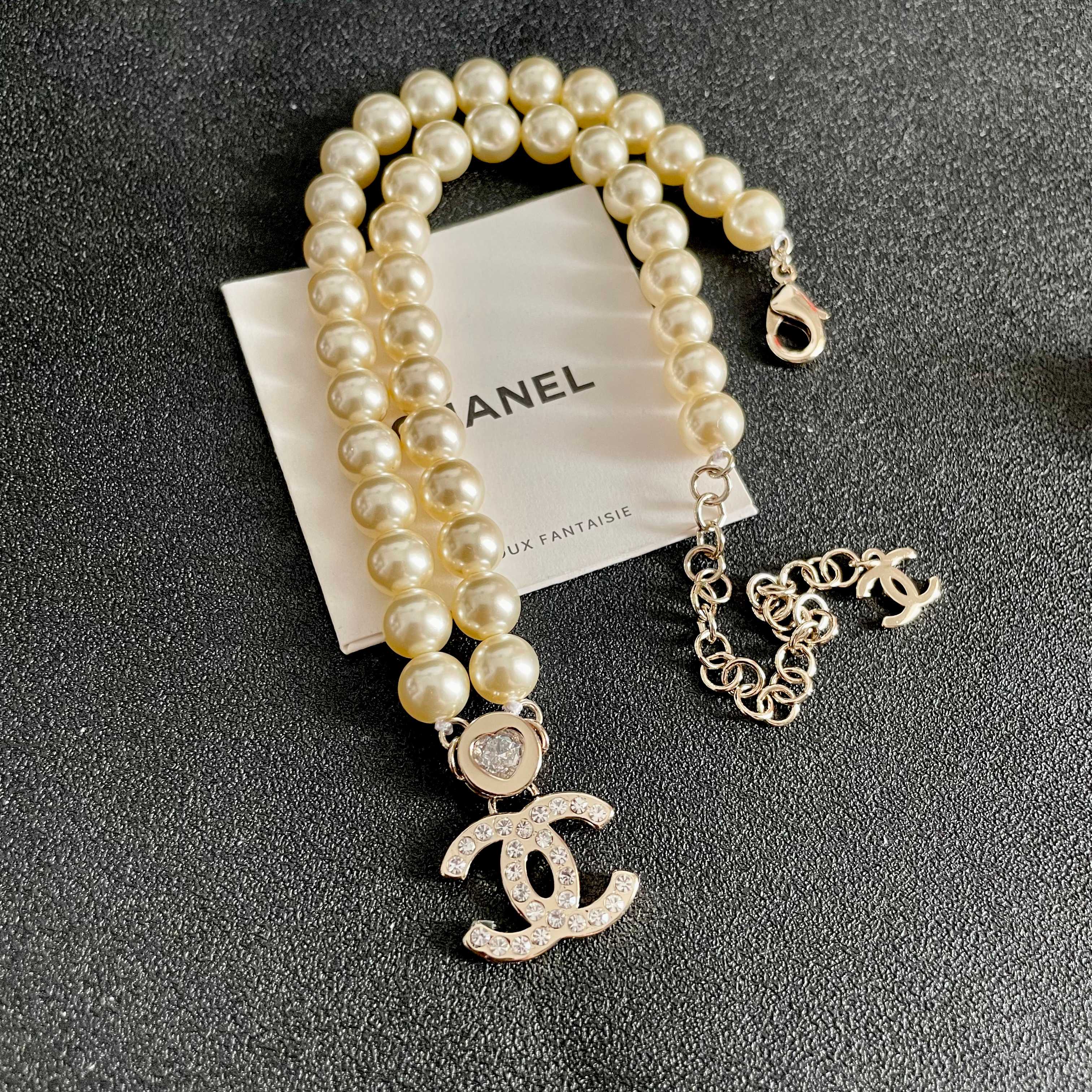  Chanel香奈儿 中古 双C项链👀小香家的款式真心无需多介绍😘🎶每一款都超好看，精致大方，非常显气质