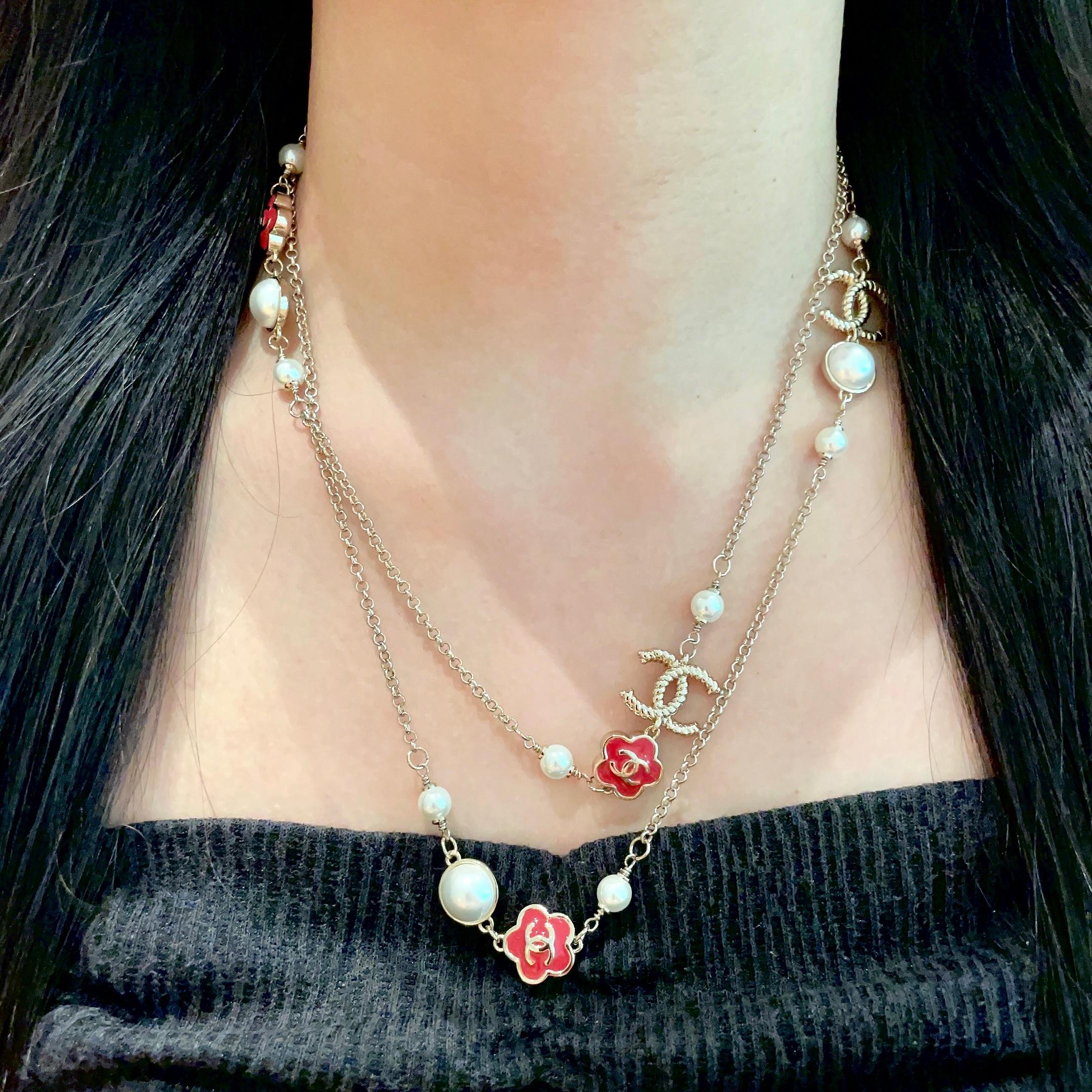  Chanel香奈儿 中古 字母毛衣链 项链👀小香家的款式真心无需多介绍😘🎶每一款都超好看，精致大方，非
